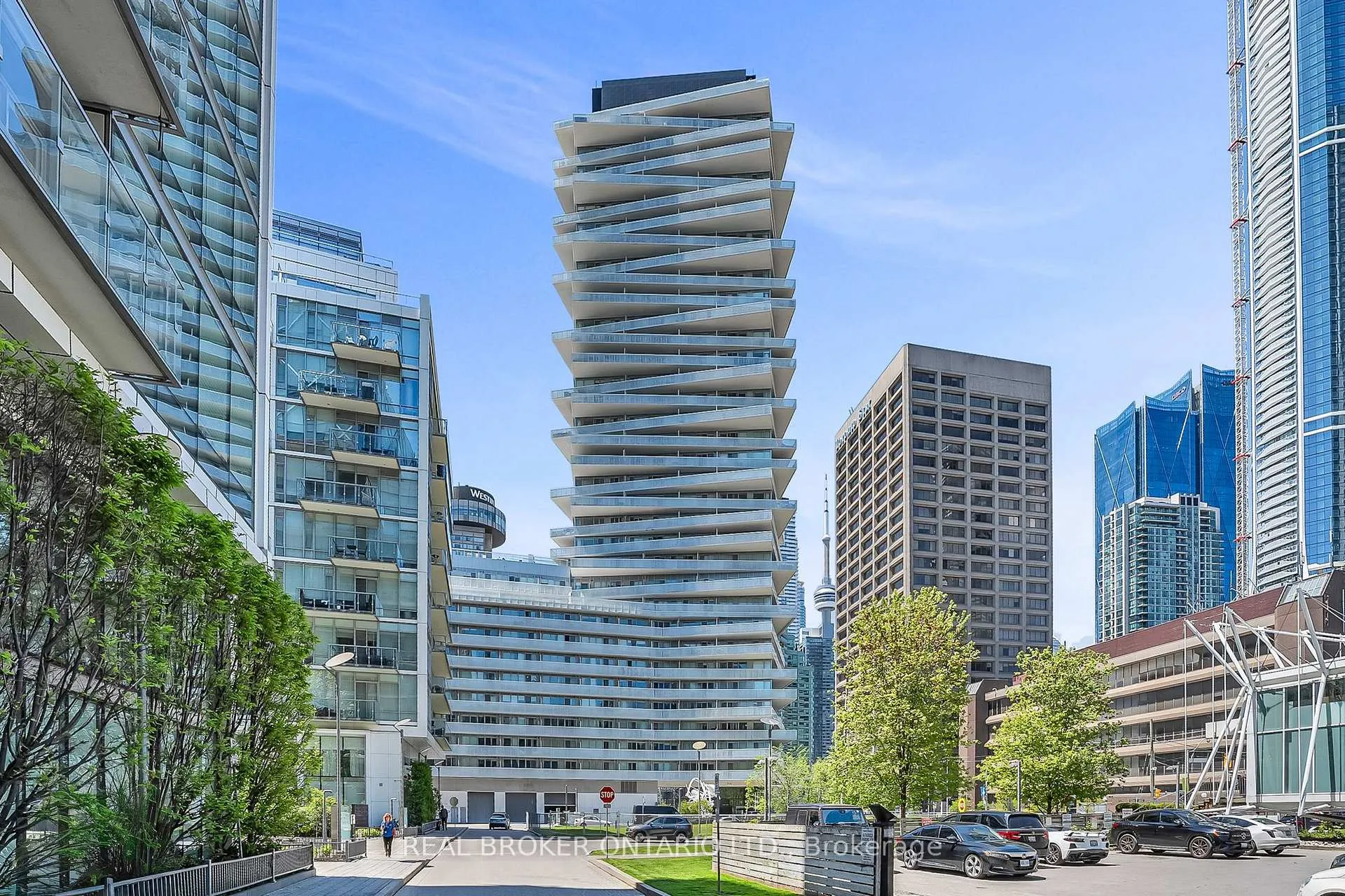 Photo 2 of Unit 2706, 15 Queens Quay E, Toronto, Waterfront Communities — HOMEH