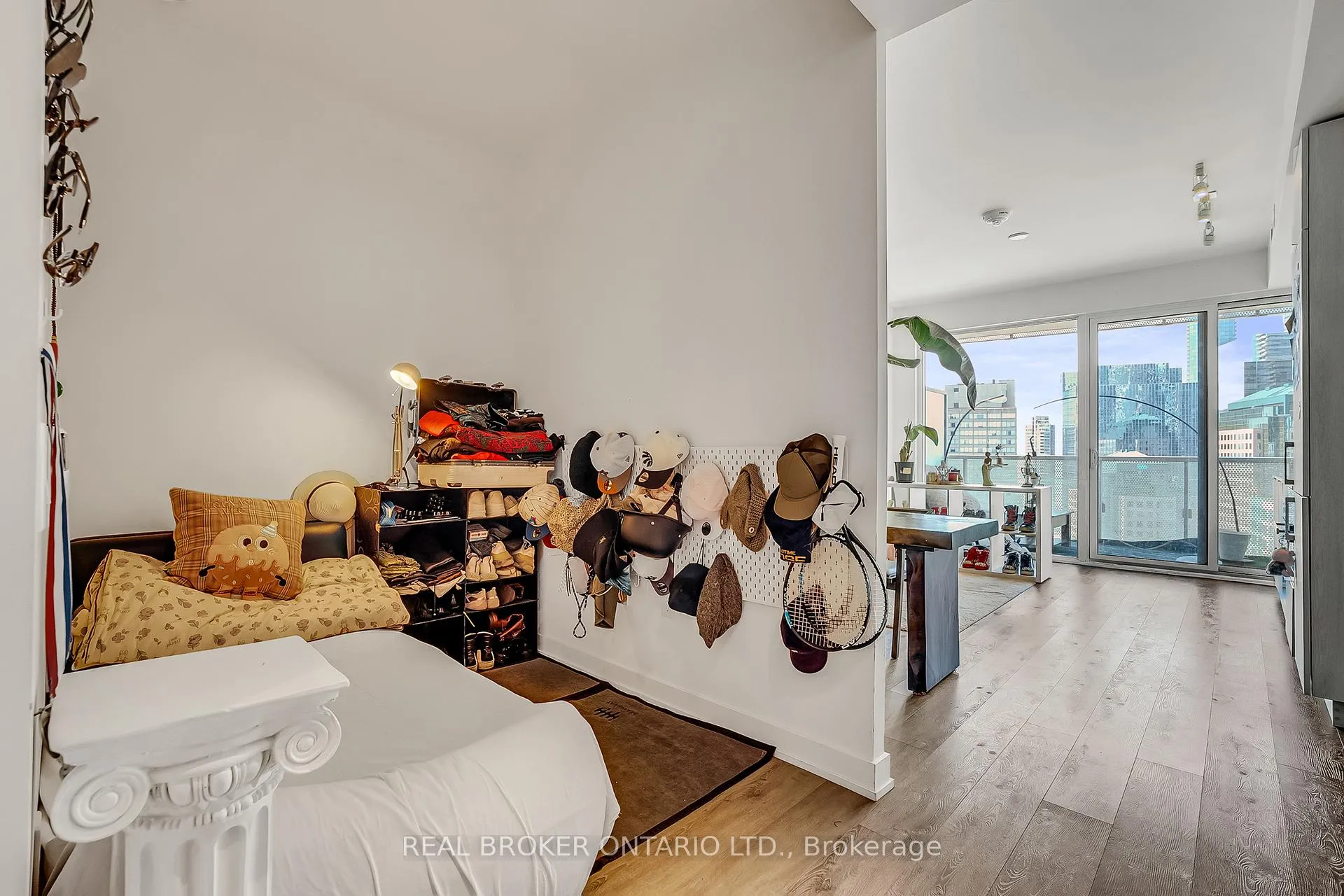 Photo 8 of Unit 2706, 15 Queens Quay E, Toronto, Waterfront Communities — HOMEH
