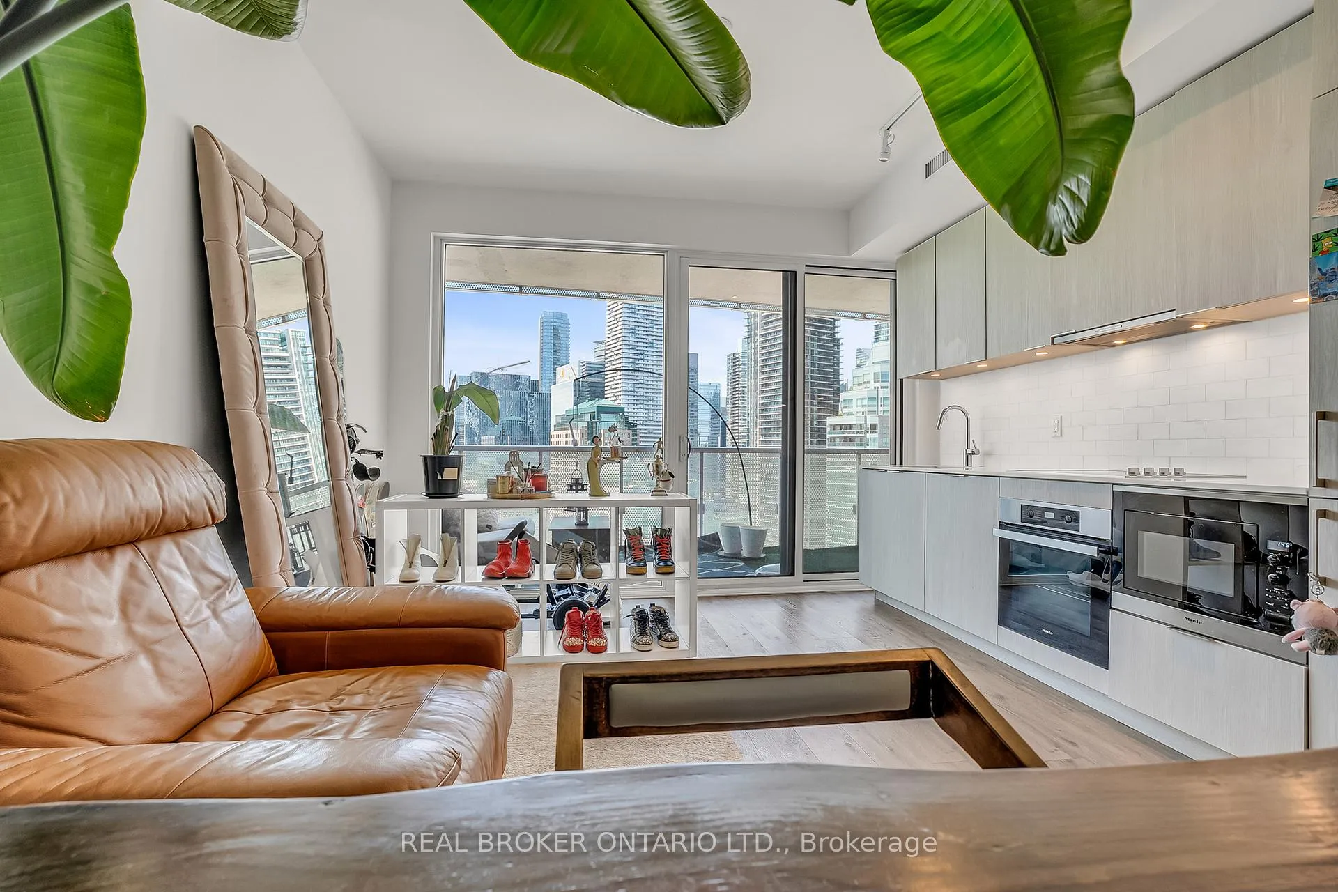 Photo 13 of Unit 2706, 15 Queens Quay E, Toronto, Waterfront Communities — HOMEH