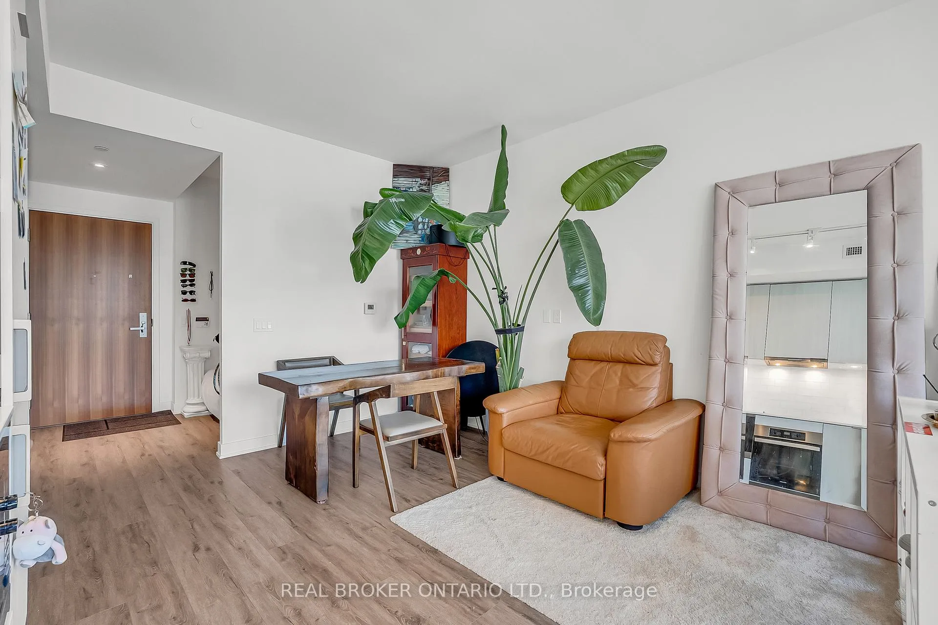 Photo 14 of Unit 2706, 15 Queens Quay E, Toronto, Waterfront Communities — HOMEH