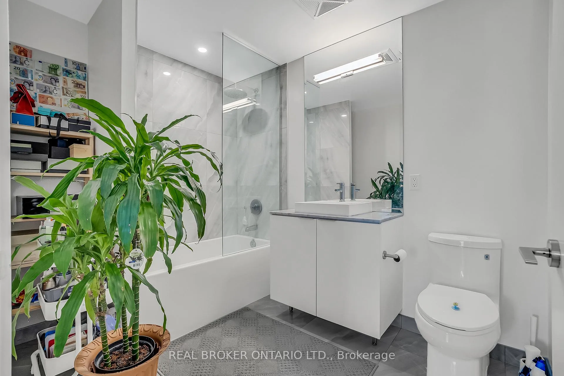 Photo 21 of Unit 2706, 15 Queens Quay E, Toronto, Waterfront Communities — HOMEH