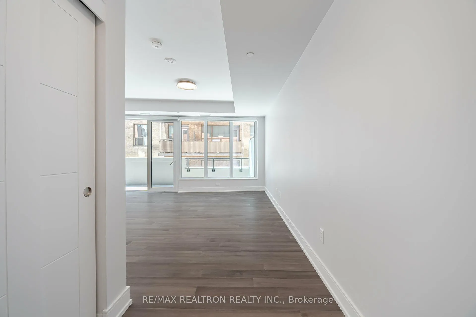 Photo 3 of Unit 703, 2525 Bathurst Street, Toronto, Forest Hill North — HOMEH
