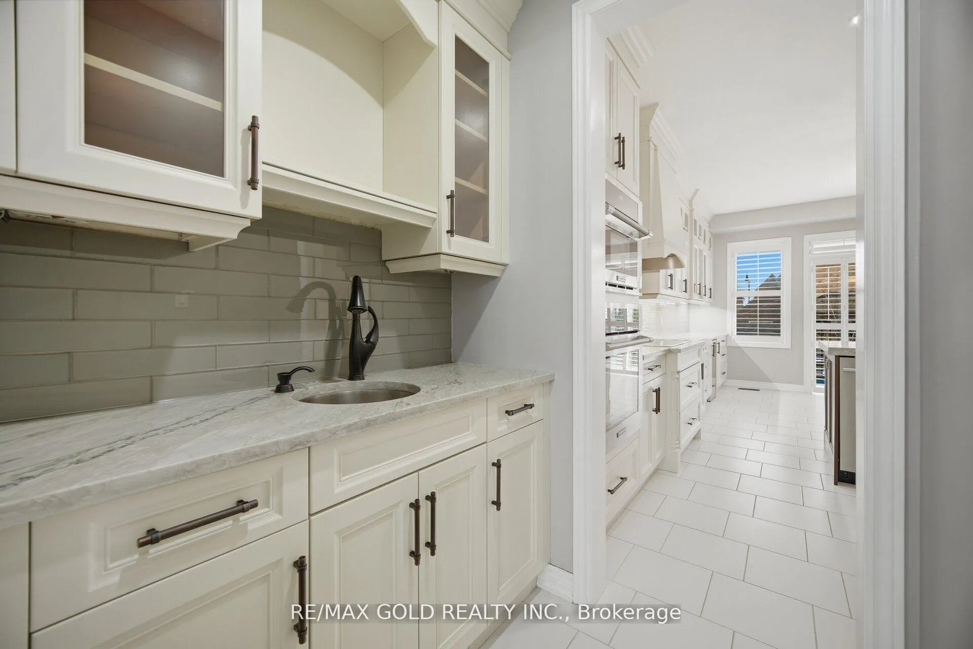 Photo 6 of 53 Martin Byrne Drive, Brampton, Toronto Gore Rural Estate — HOMEH