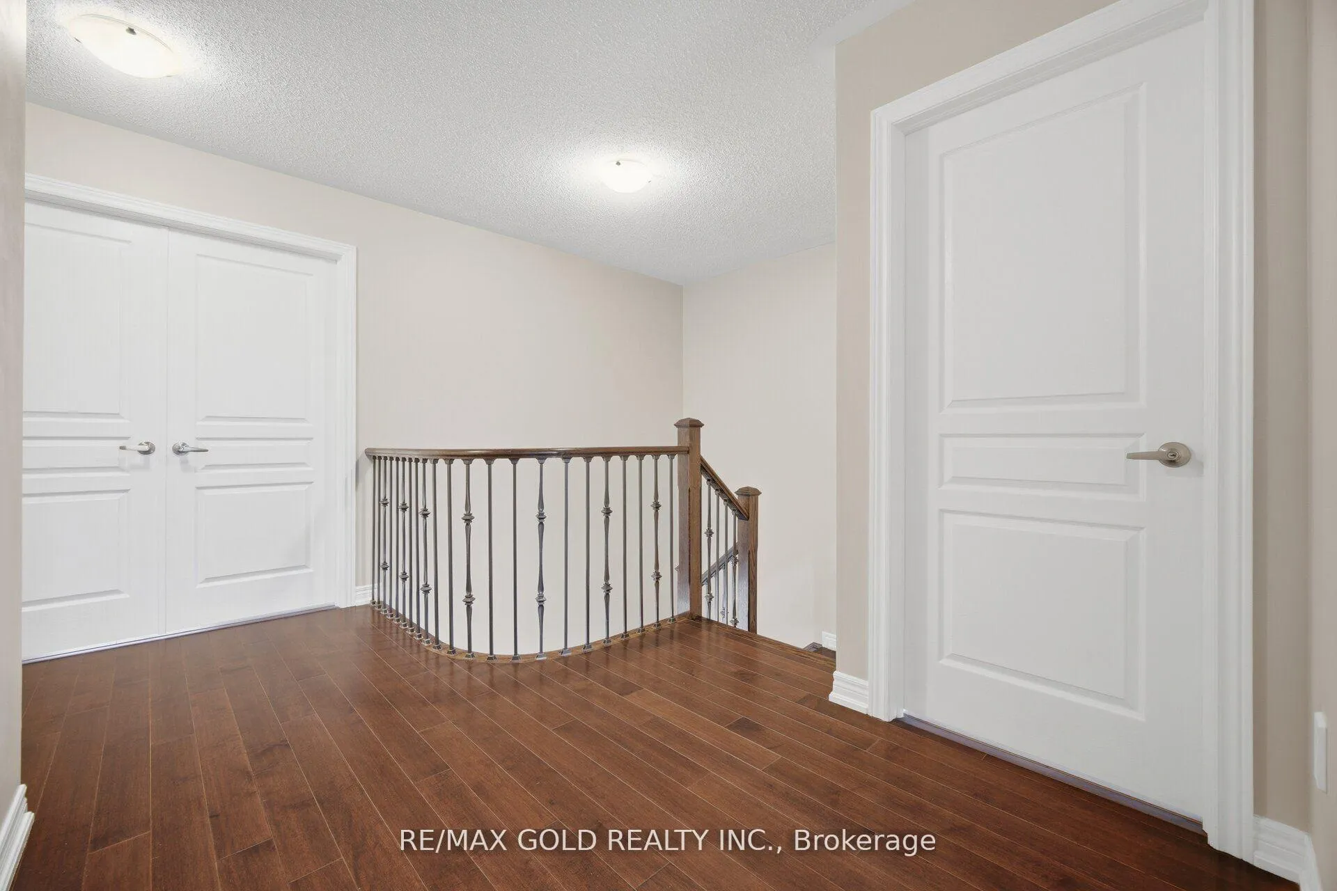 Photo 18 of 53 Martin Byrne Drive, Brampton, Toronto Gore Rural Estate — HOMEH