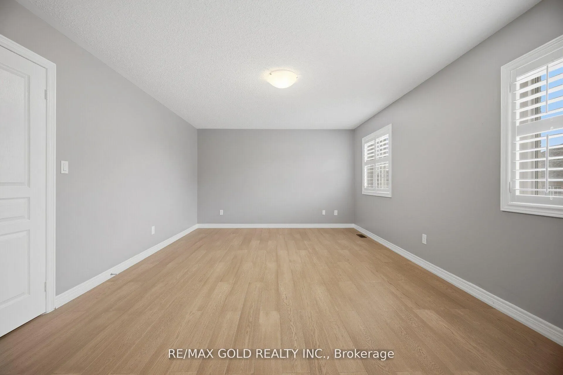 Photo 20 of 53 Martin Byrne Drive, Brampton, Toronto Gore Rural Estate — HOMEH