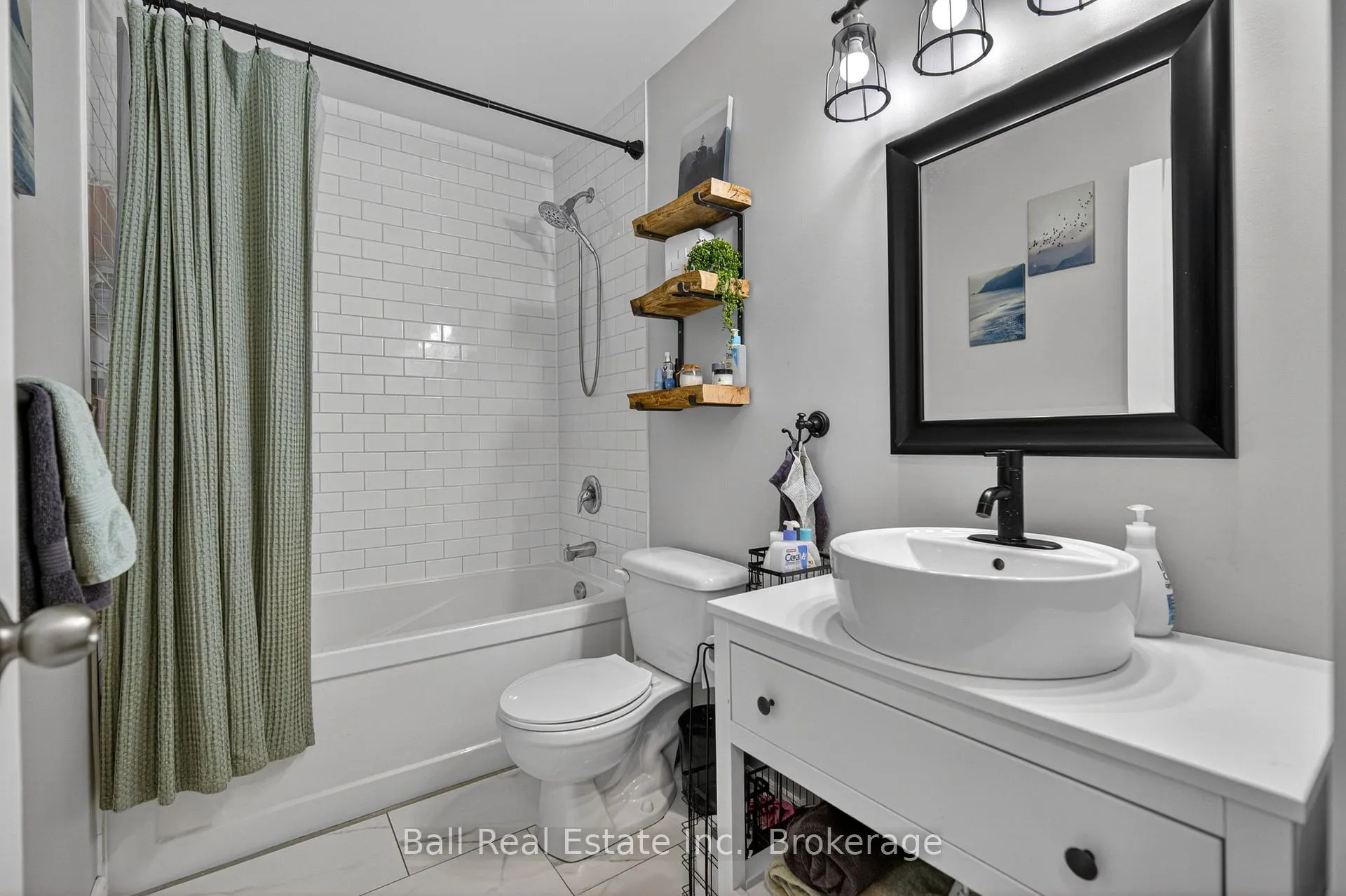 Photo 16 of 5 Chippewa Avenue, Selwyn — HOMEH