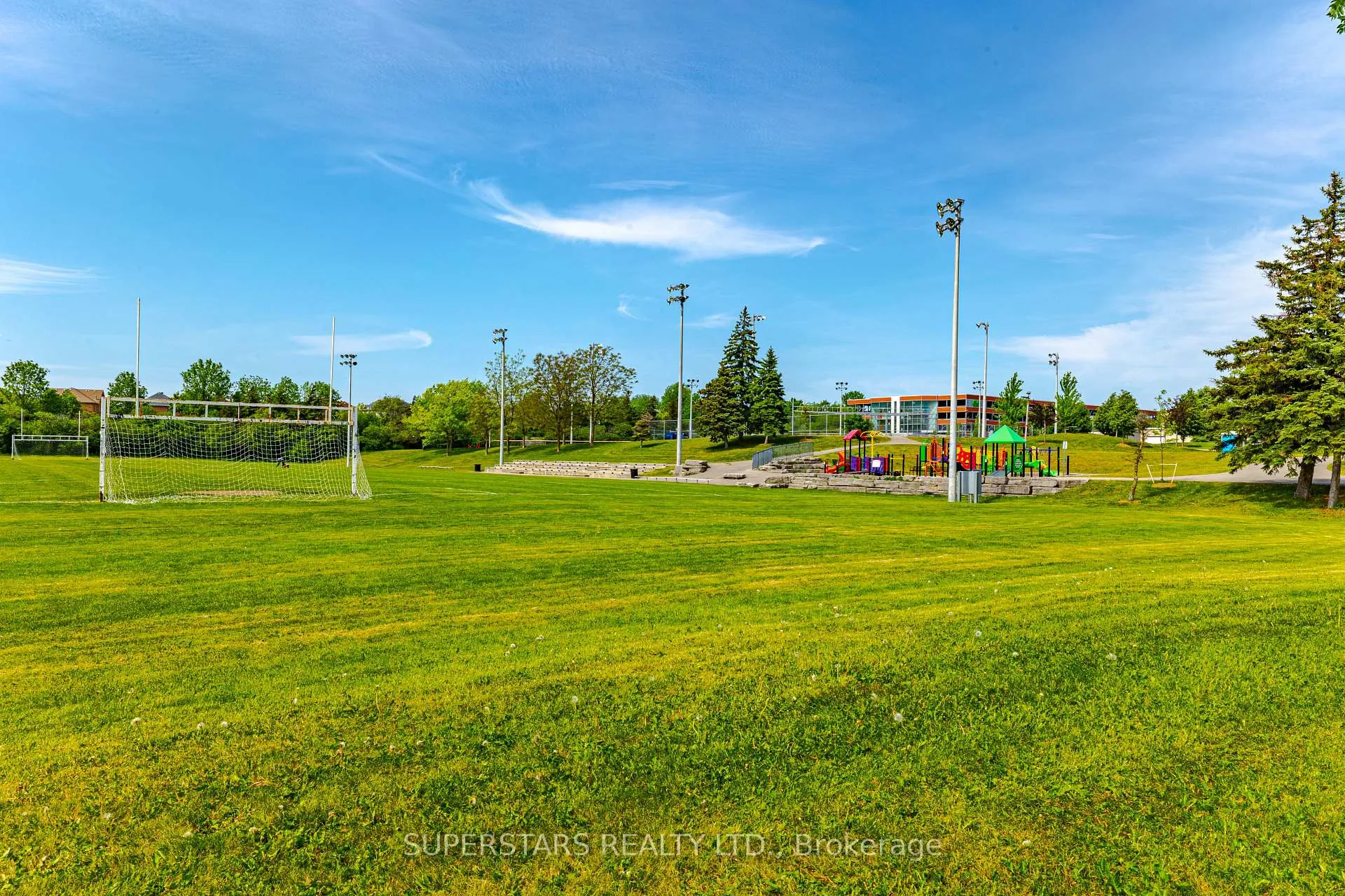 Photo 19 of 14 Marlow Crescent, Markham, Markville — HOMEH