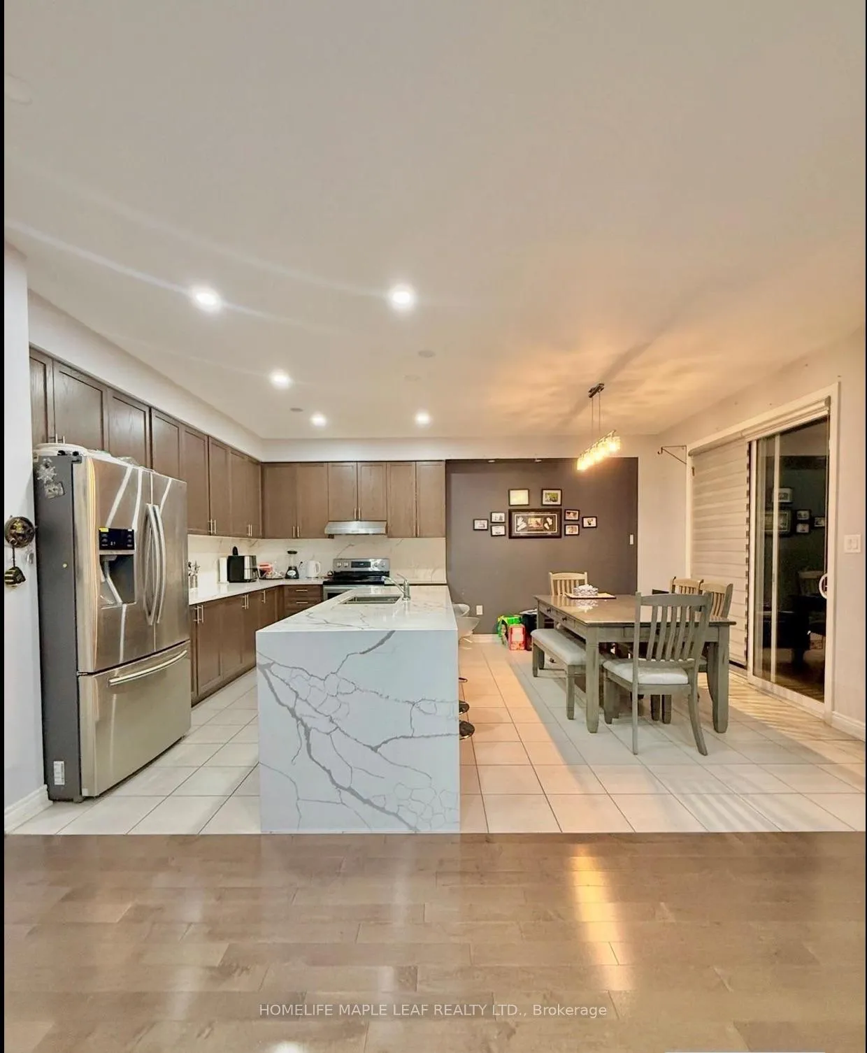 Photo 3 of Unit Upper, 385 Royal West Drive, Brampton, Credit Valley — HOMEH