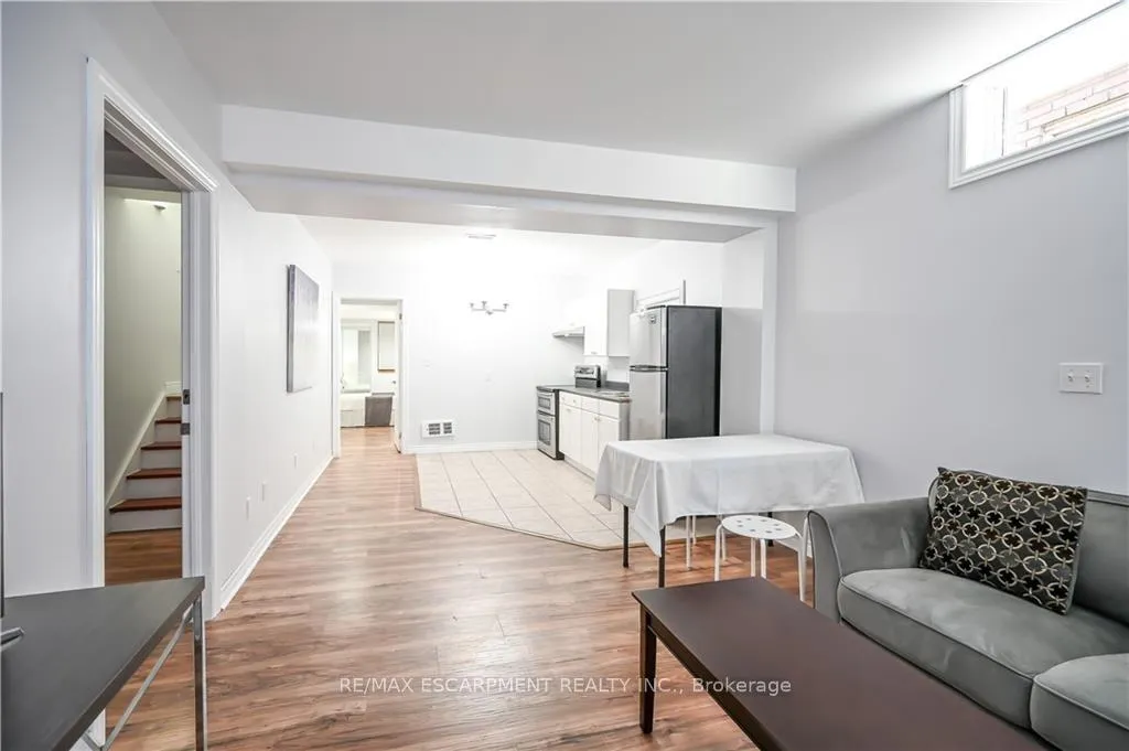 Photo 10 of Unit LOWER, 296 Winterberry Drive, Hamilton, Stoney Creek — HOMEH