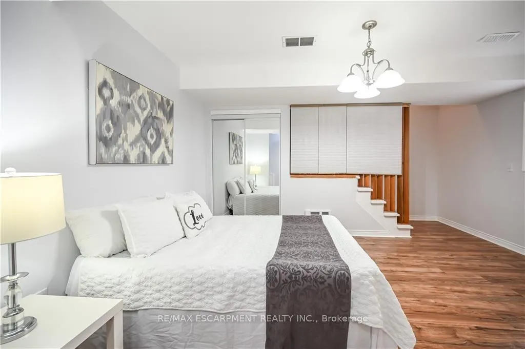 Photo 15 of Unit LOWER, 296 Winterberry Drive, Hamilton, Stoney Creek — HOMEH