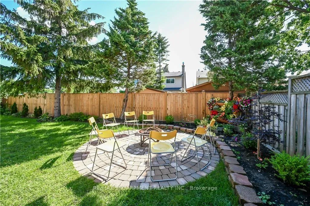 Photo 36 of Unit LOWER, 296 Winterberry Drive, Hamilton, Stoney Creek — HOMEH