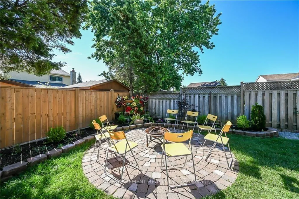 Photo 37 of Unit LOWER, 296 Winterberry Drive, Hamilton, Stoney Creek — HOMEH