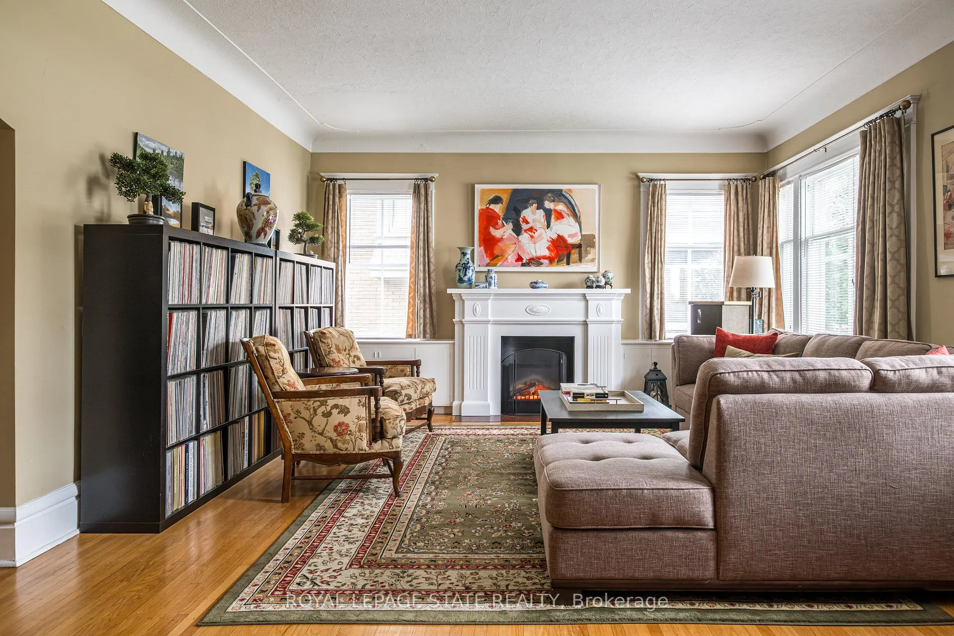 Photo 9 of 125 Delaware Avenue, Hamilton, St. Clair — HOMEH