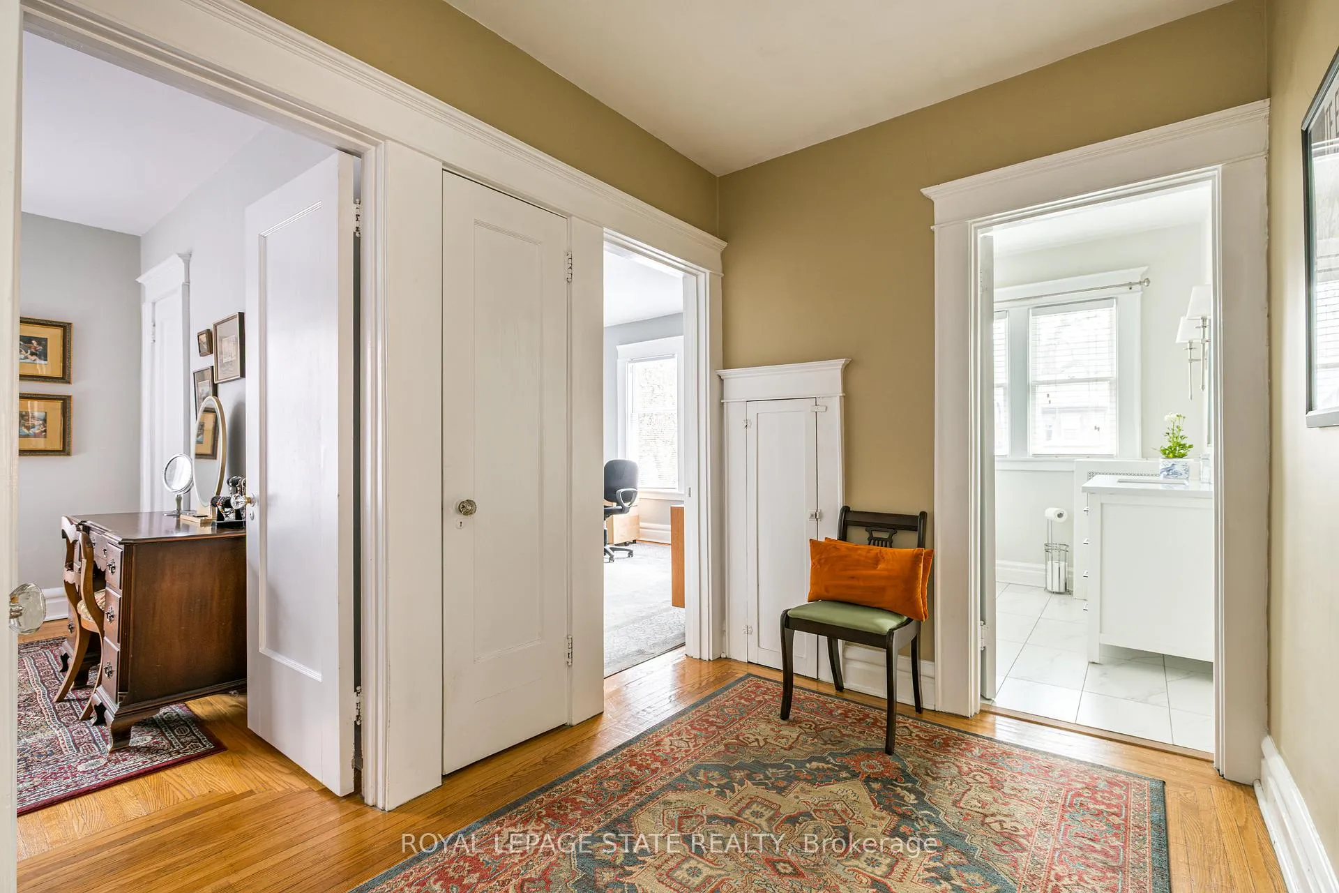 Photo 17 of 125 Delaware Avenue, Hamilton, St. Clair — HOMEH