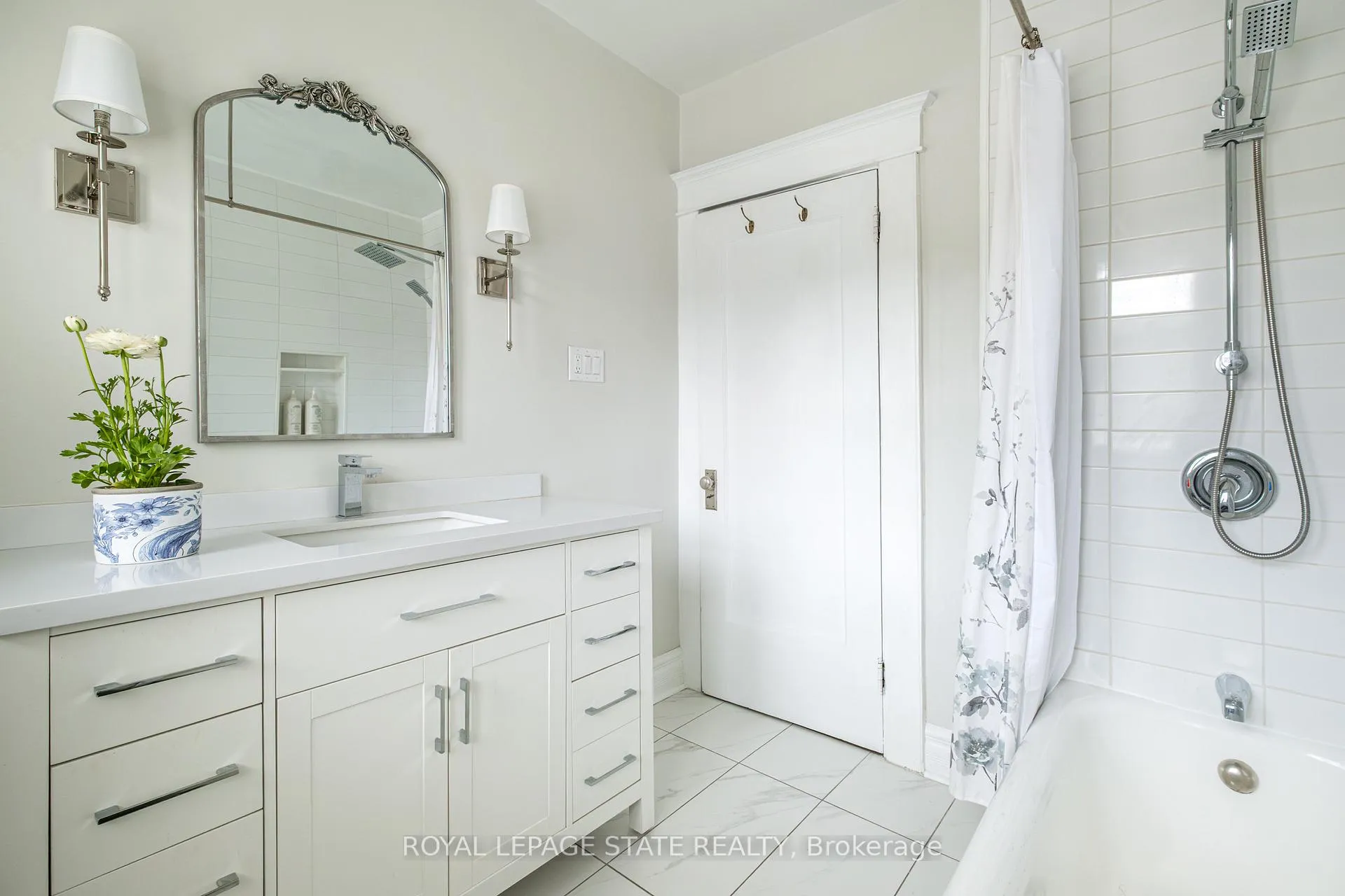 Photo 26 of 125 Delaware Avenue, Hamilton, St. Clair — HOMEH