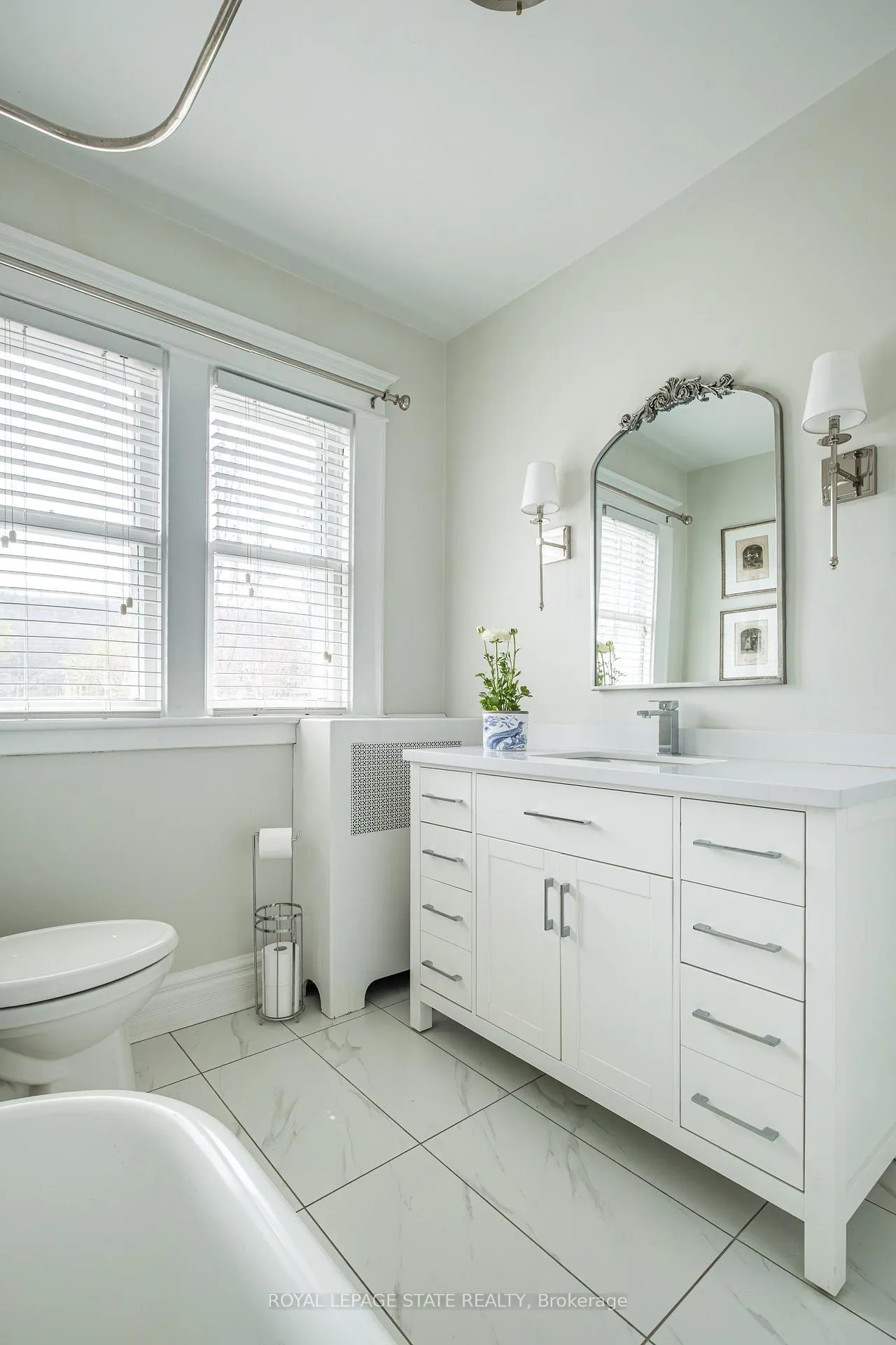 Photo 27 of 125 Delaware Avenue, Hamilton, St. Clair — HOMEH