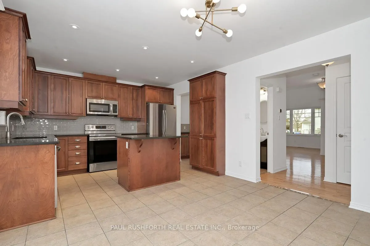 Photo 10 of 145 Arrowwood Drive, Ottawa, Stittsville (South) — HOMEH