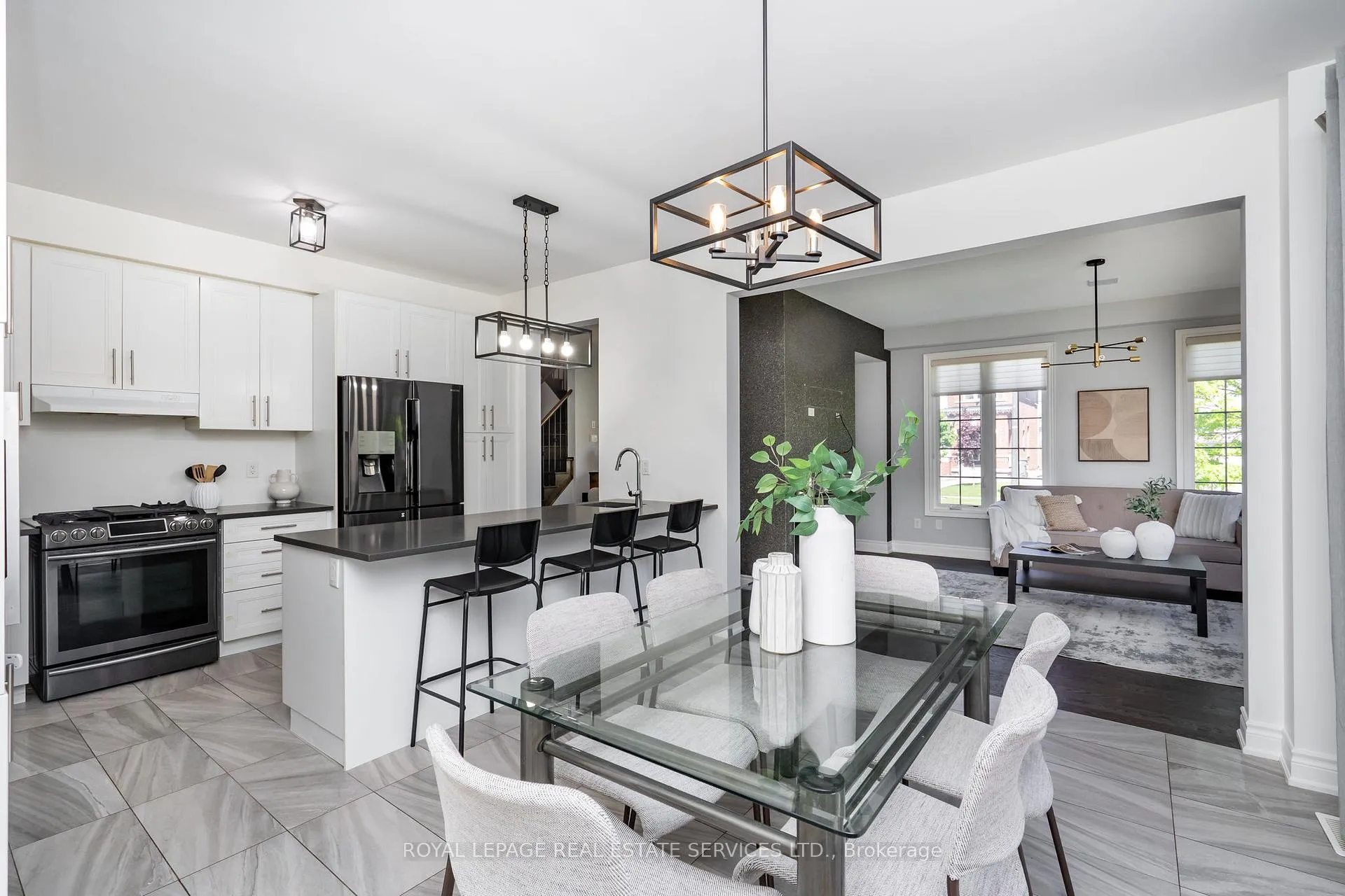 Photo 13 of 13 Mussle White Road, Brampton, Bram West — HOMEH