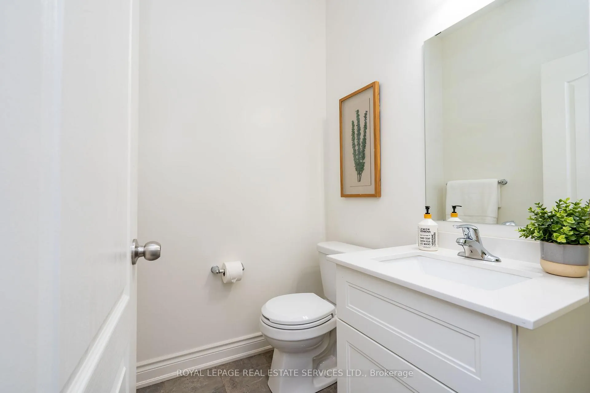 Photo 18 of 13 Mussle White Road, Brampton, Bram West — HOMEH