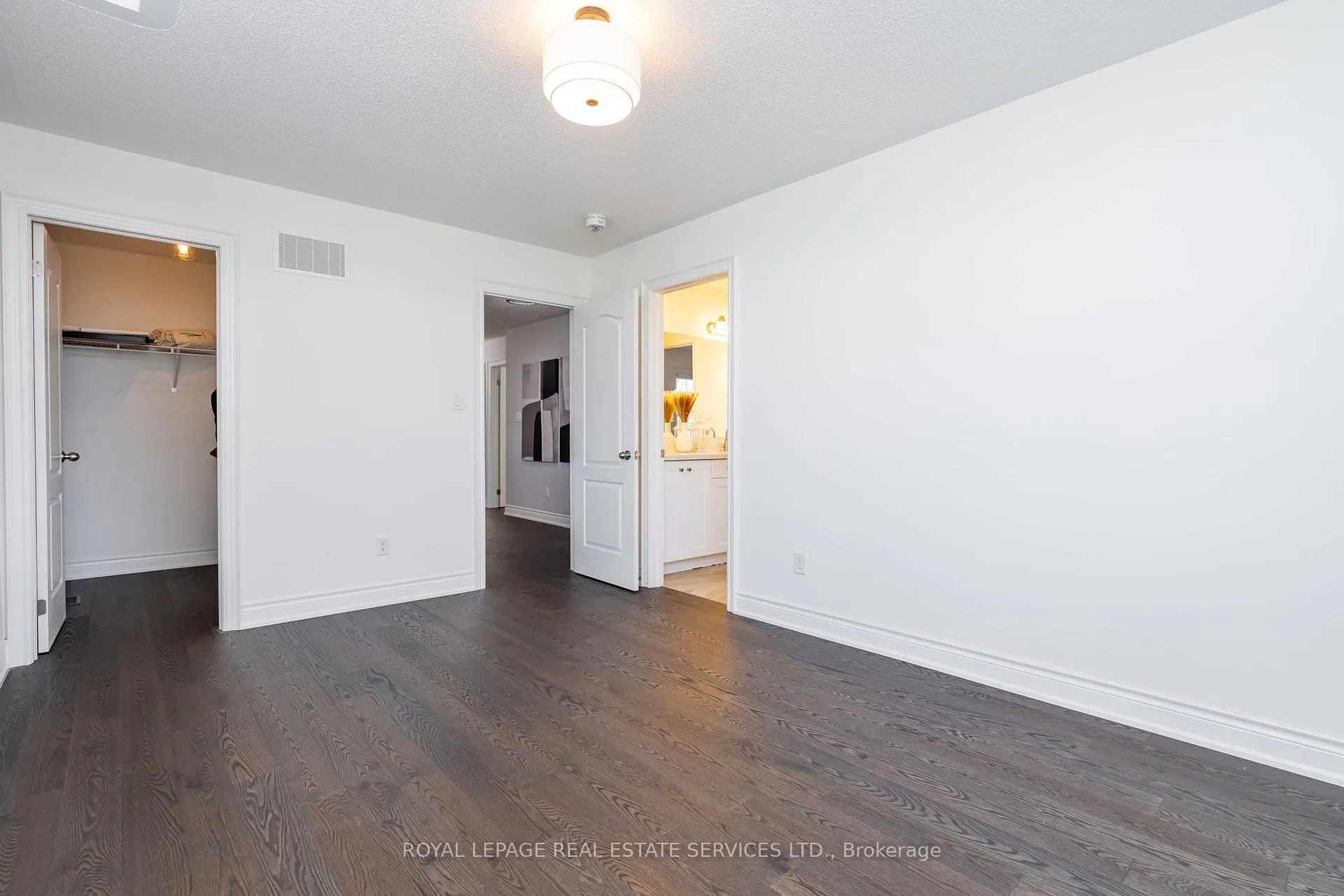 Photo 24 of 13 Mussle White Road, Brampton, Bram West — HOMEH