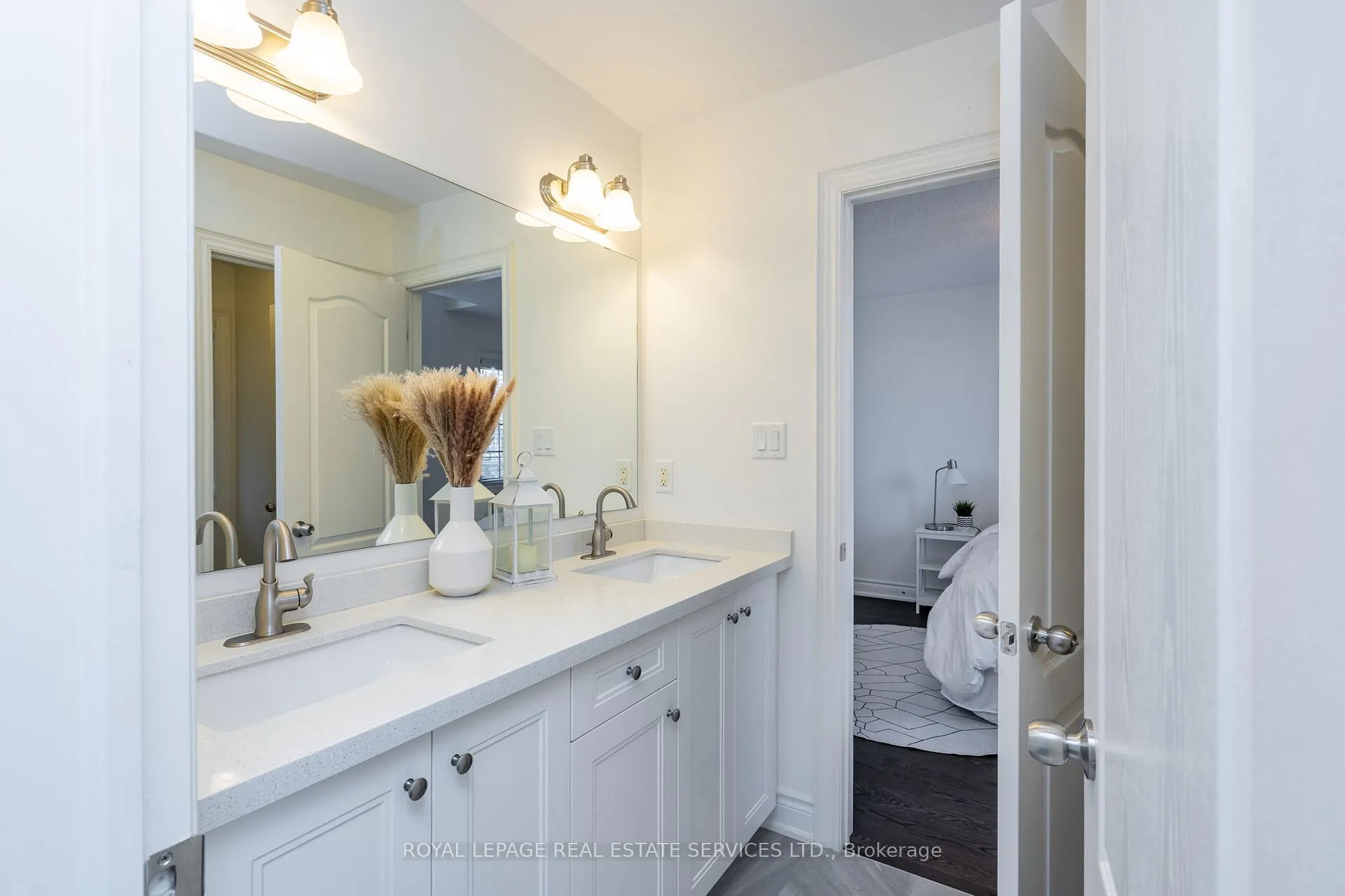 Photo 25 of 13 Mussle White Road, Brampton, Bram West — HOMEH