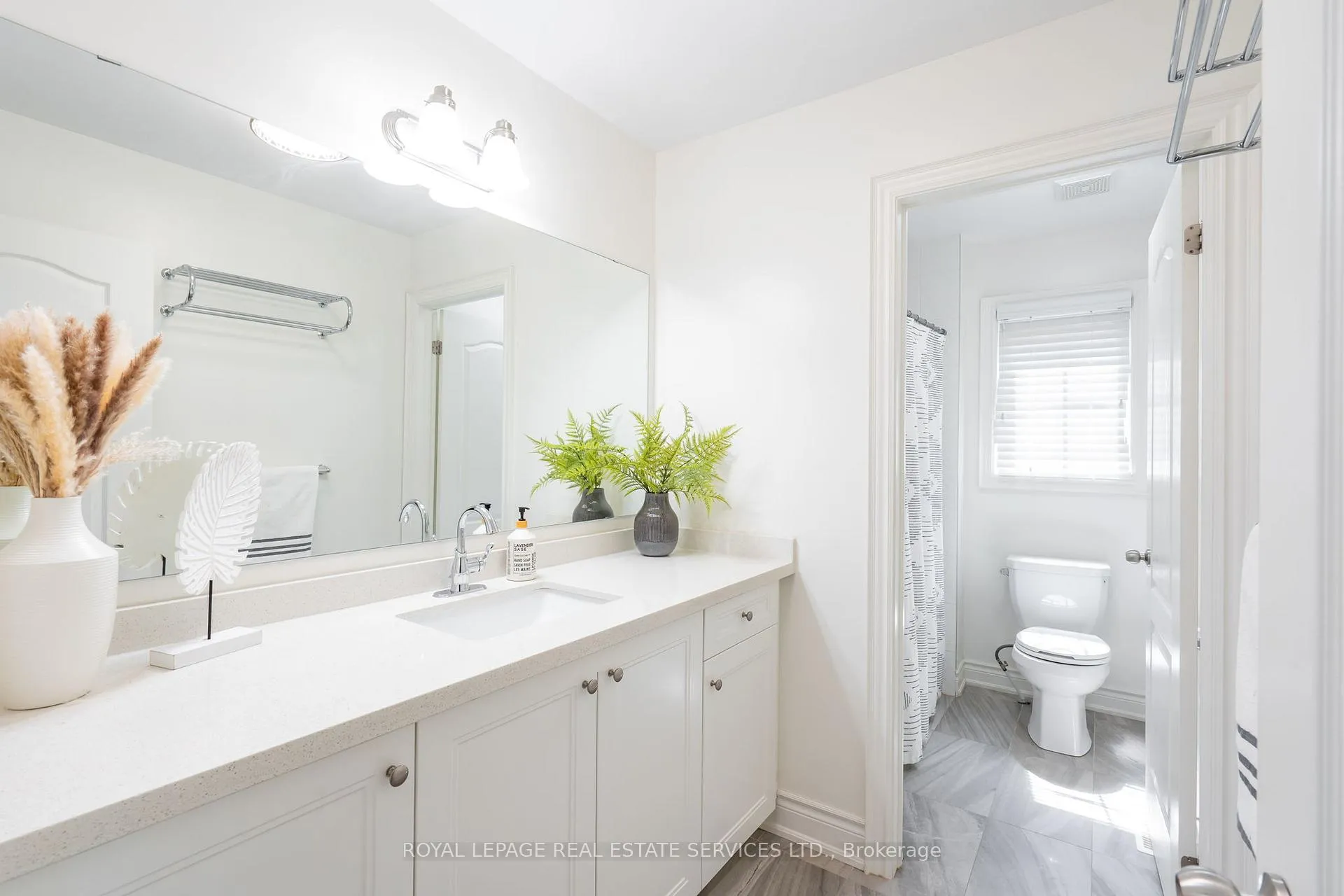 Photo 31 of 13 Mussle White Road, Brampton, Bram West — HOMEH