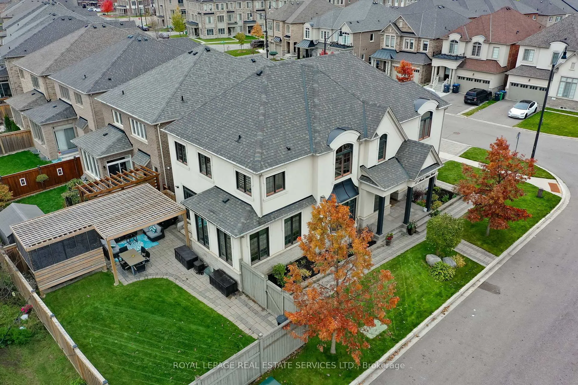 Photo 49 of 13 Mussle White Road, Brampton, Bram West — HOMEH