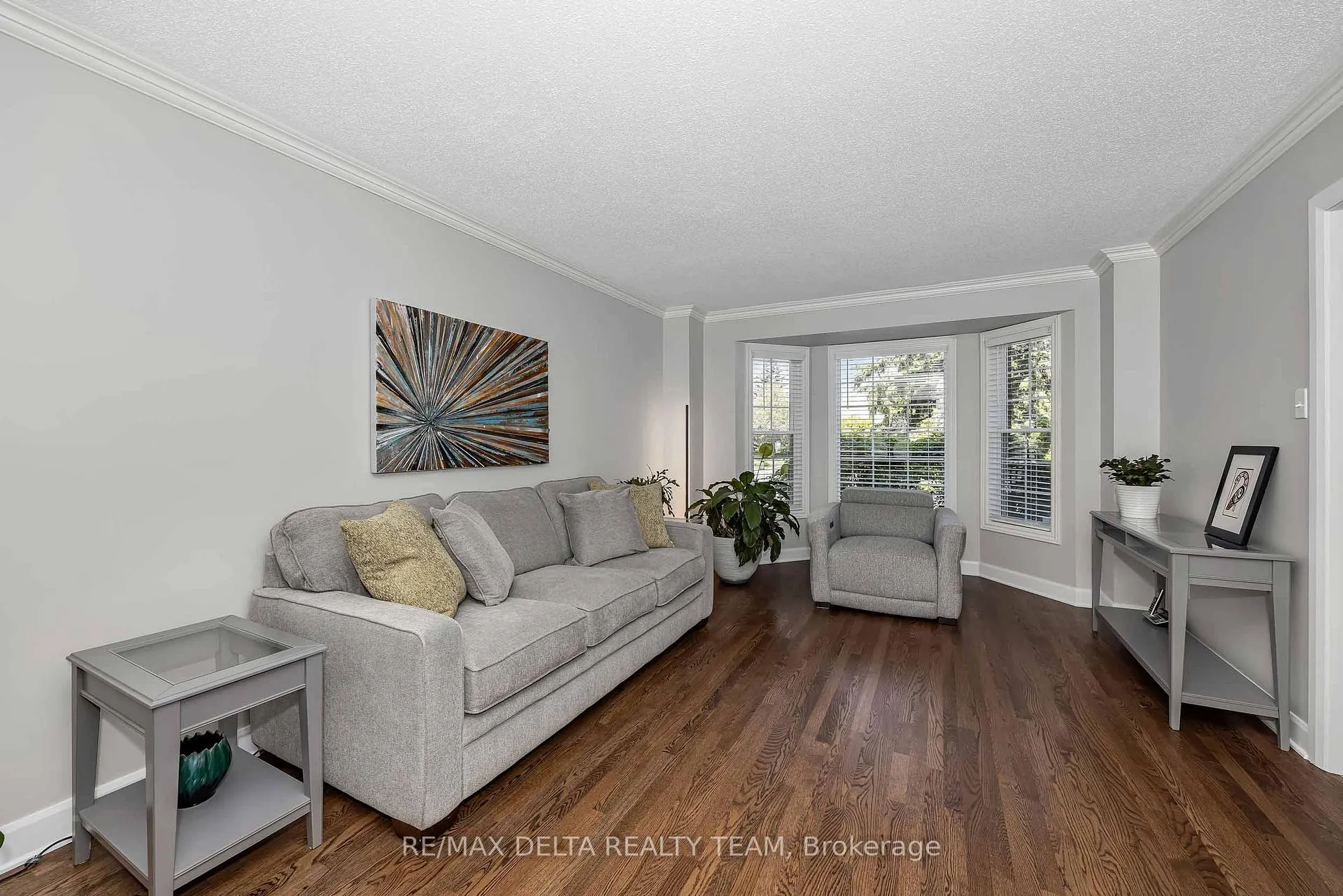 Photo 5 of 1426 Cheverny Crescent, Ottawa, Fallingbrook/Ridgemount — HOMEH