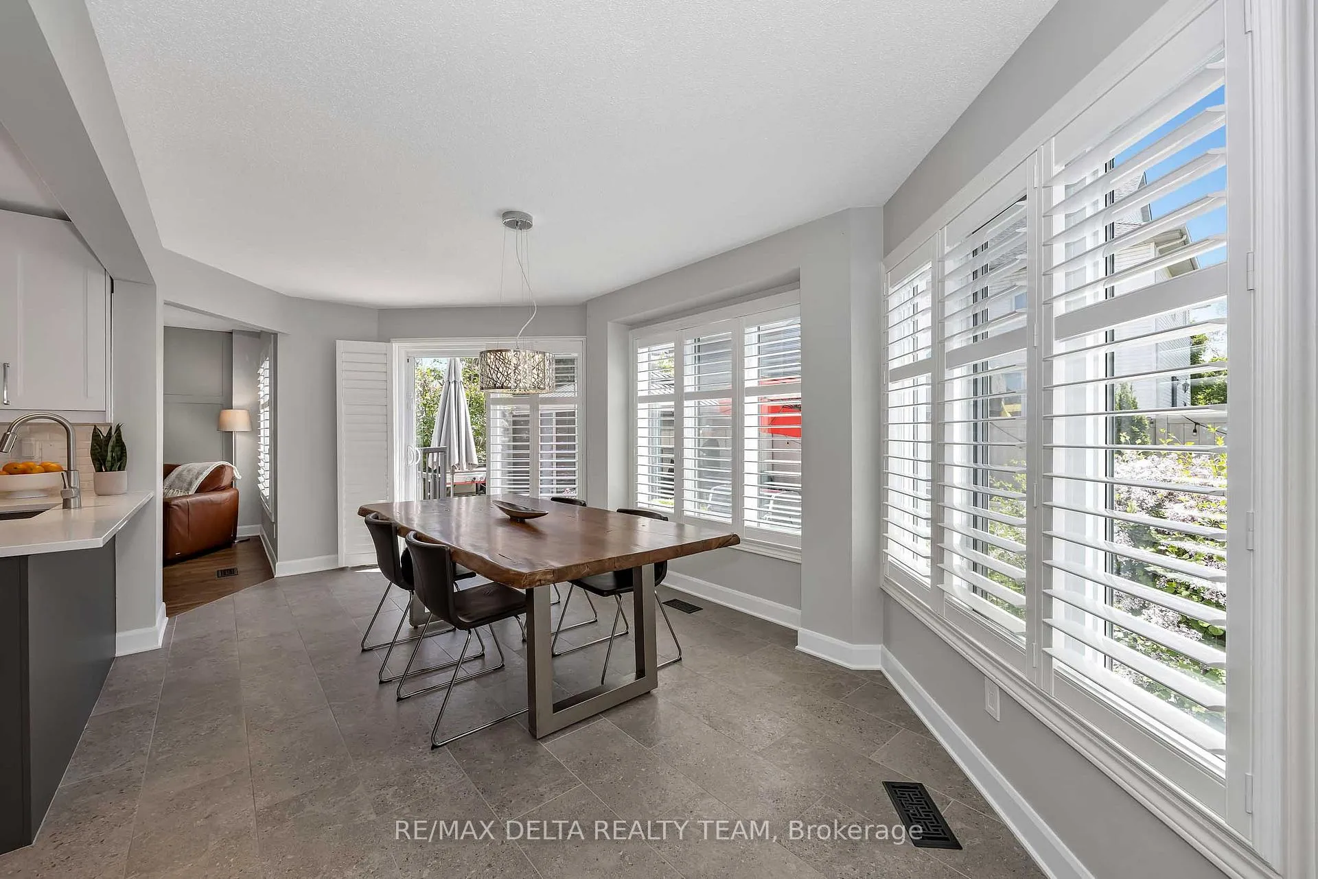 Photo 12 of 1426 Cheverny Crescent, Ottawa, Fallingbrook/Ridgemount — HOMEH