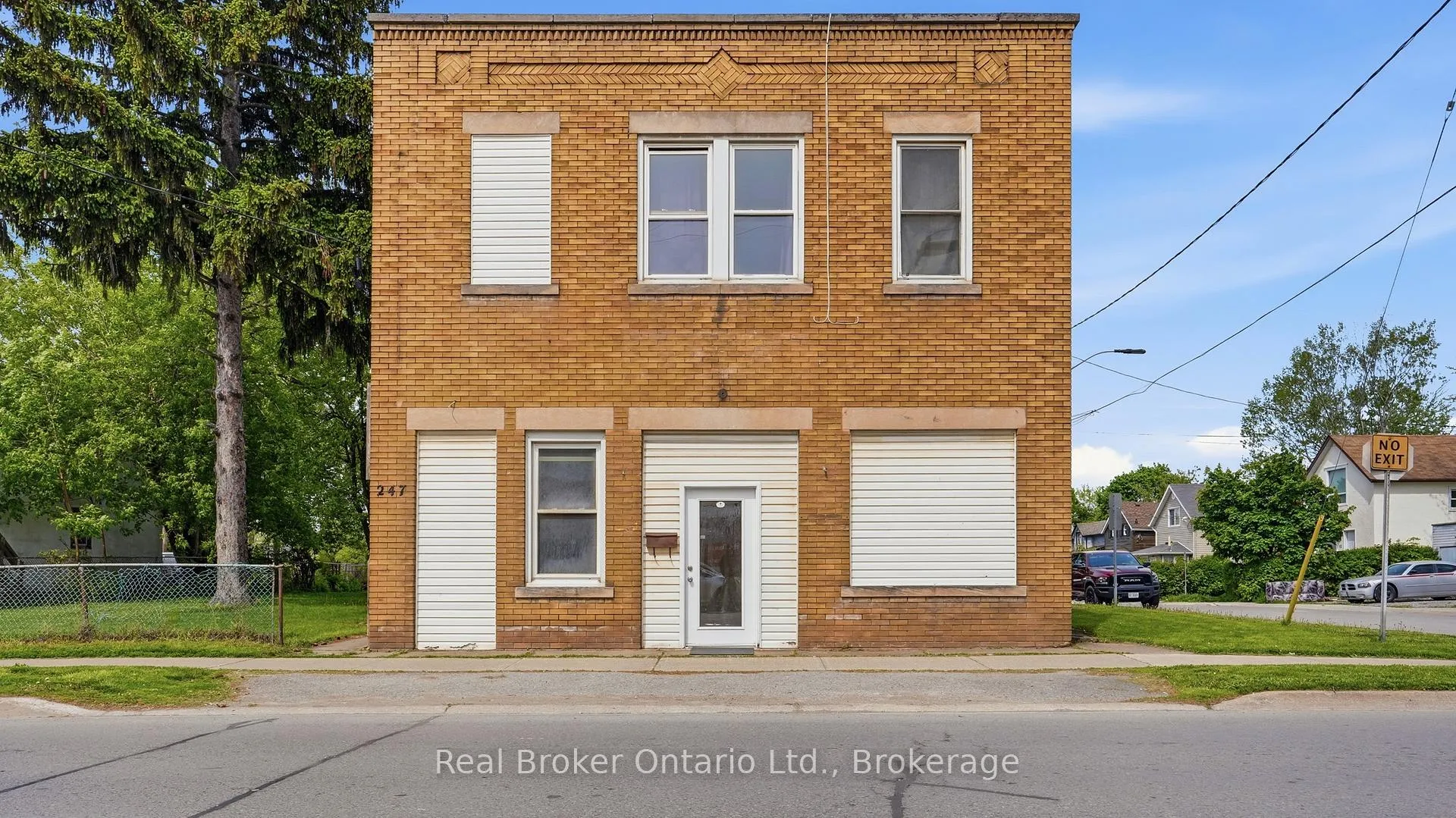 Photo 1 of 247 King Street, Welland, Welland Downtown — HOMEH