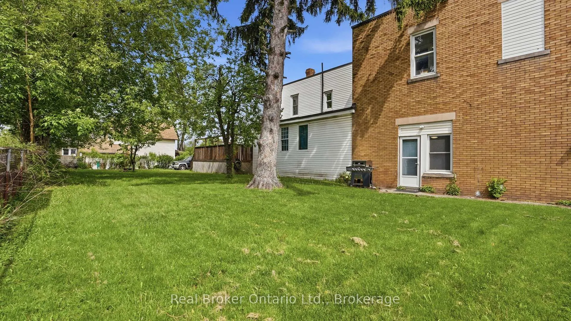 Photo 42 of 247 King Street, Welland, Welland Downtown — HOMEH