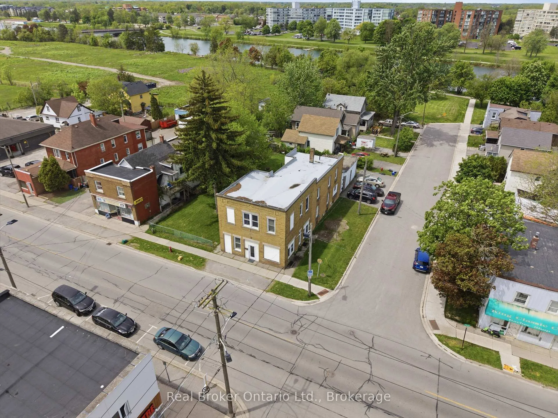 Photo 49 of 247 King Street, Welland, Welland Downtown — HOMEH