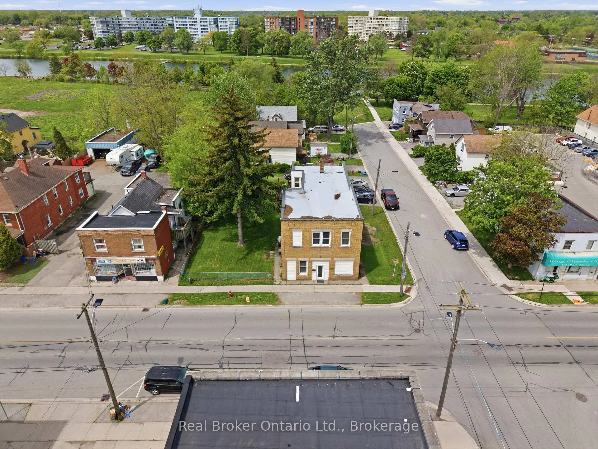 Photo 50 of 247 King Street, Welland, Welland Downtown — HOMEH