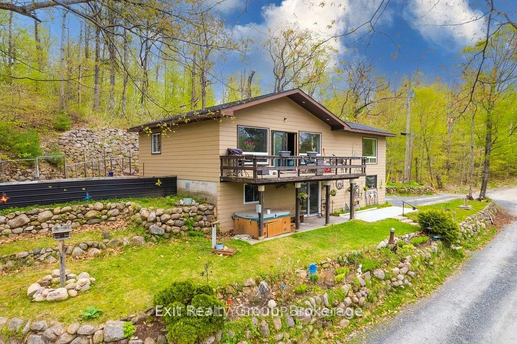 Photo 3 of 1058 Wellman Road, Frontenac, Frontenac North — HOMEH
