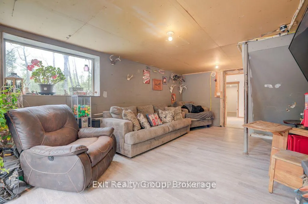 Photo 18 of 1058 Wellman Road, Frontenac, Frontenac North — HOMEH