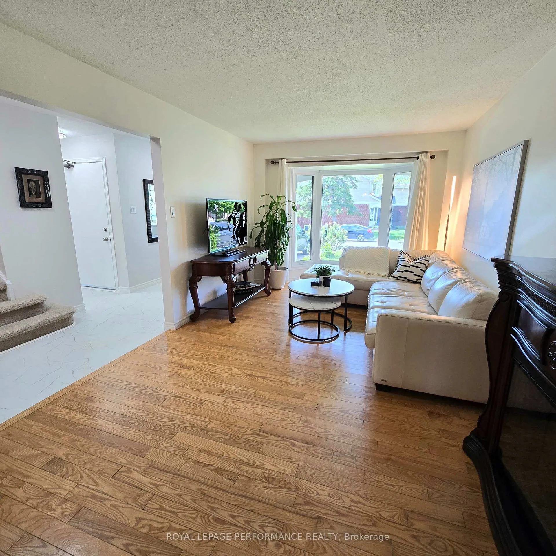 Photo 4 of 61 Hawley Crescent, Ottawa, Kanata - Bridlewood — HOMEH
