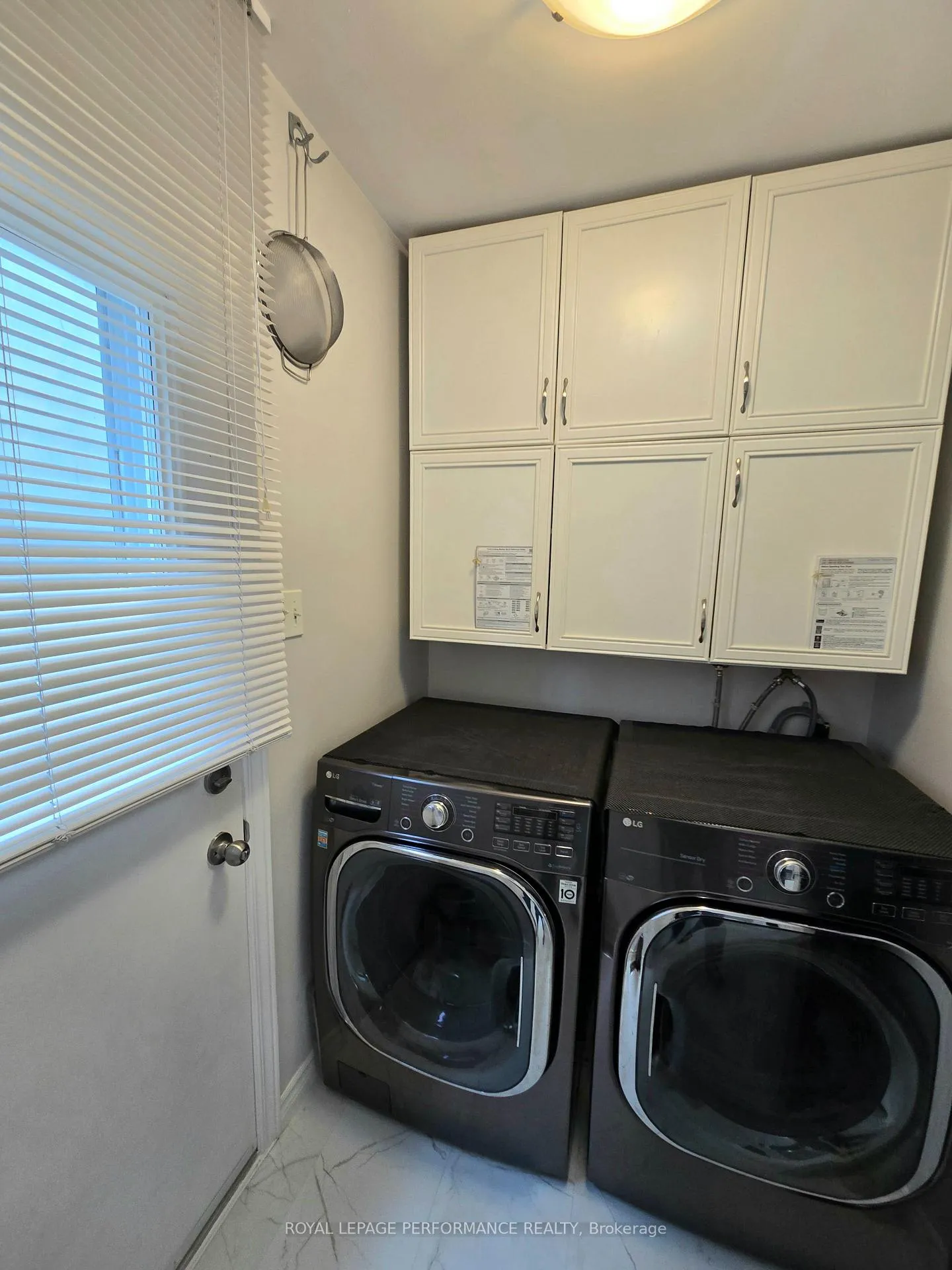 Photo 12 of 61 Hawley Crescent, Ottawa, Kanata - Bridlewood — HOMEH