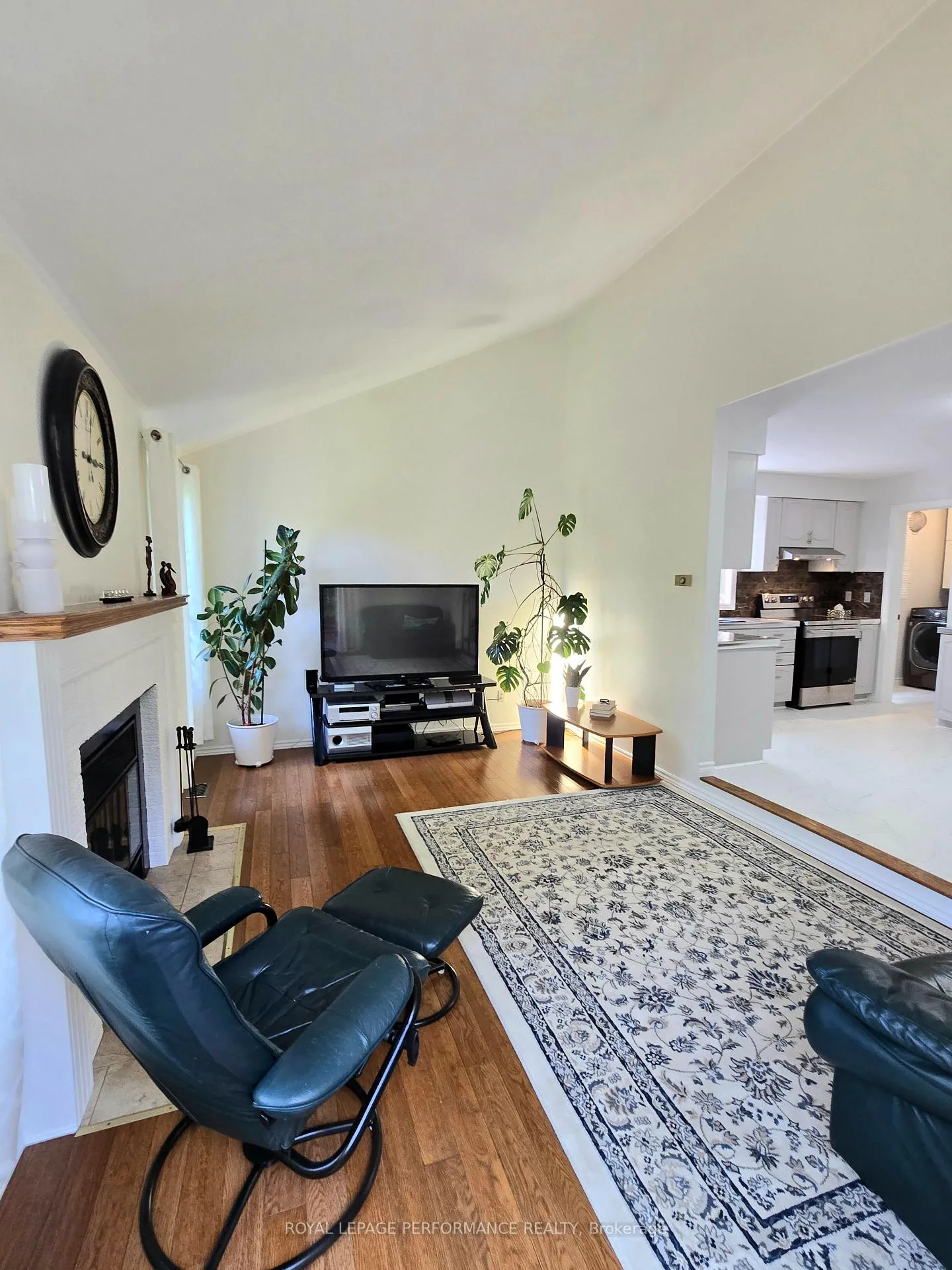 Photo 17 of 61 Hawley Crescent, Ottawa, Kanata - Bridlewood — HOMEH