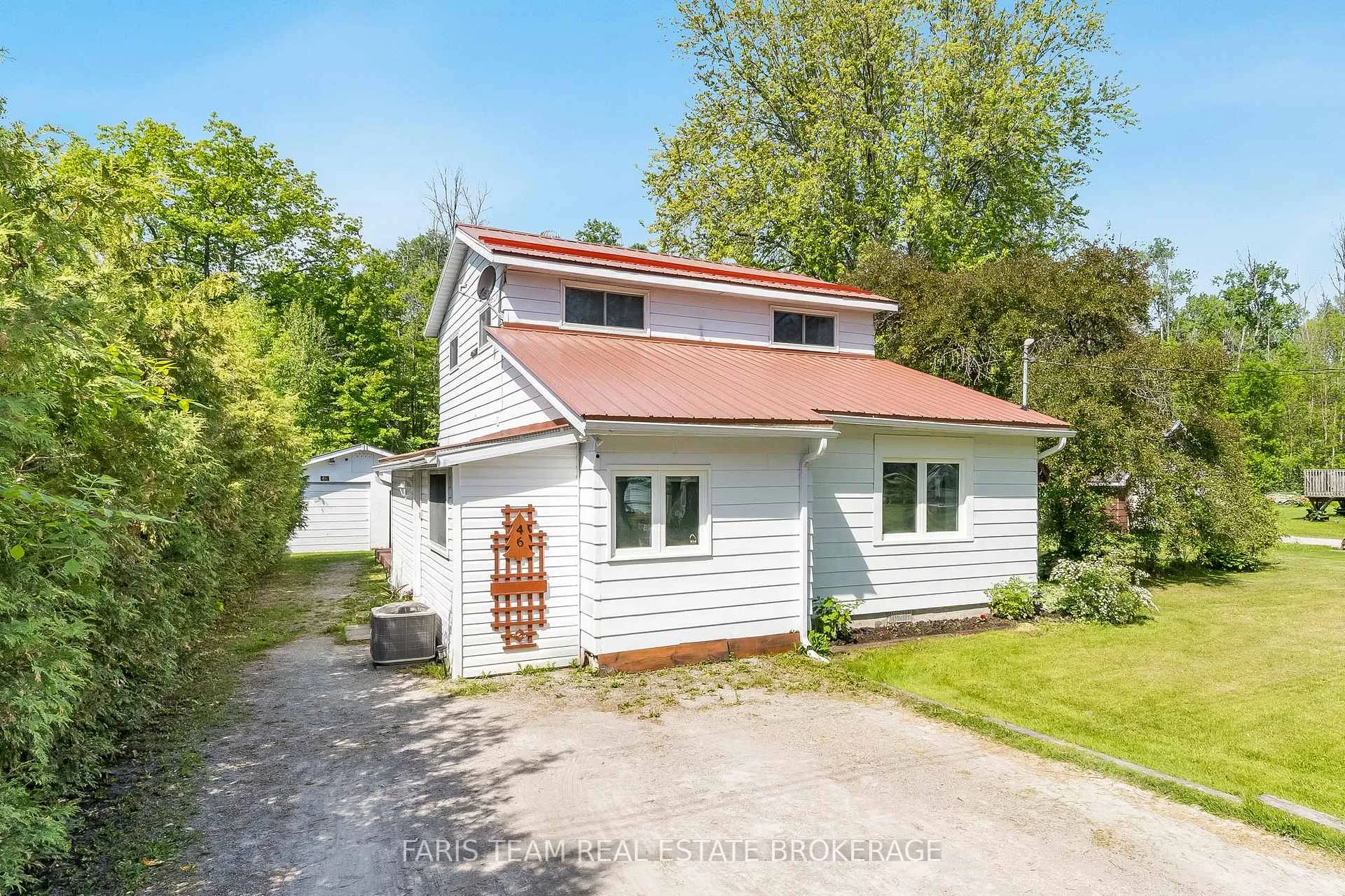 Photo 1 of 46 Hearthstone Drive, Tay, Rural Tay — HOMEH