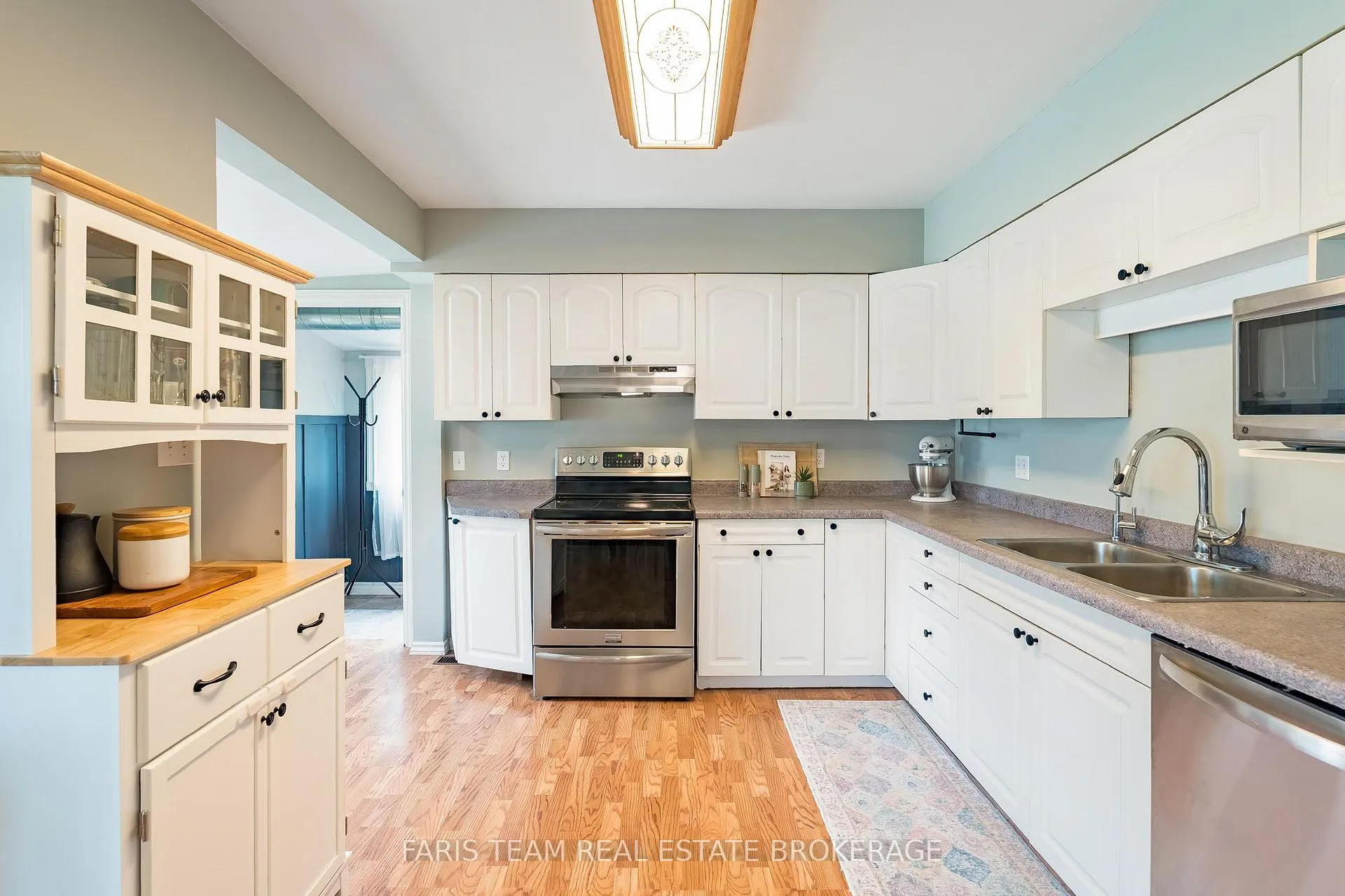 Photo 7 of 46 Hearthstone Drive, Tay, Rural Tay — HOMEH