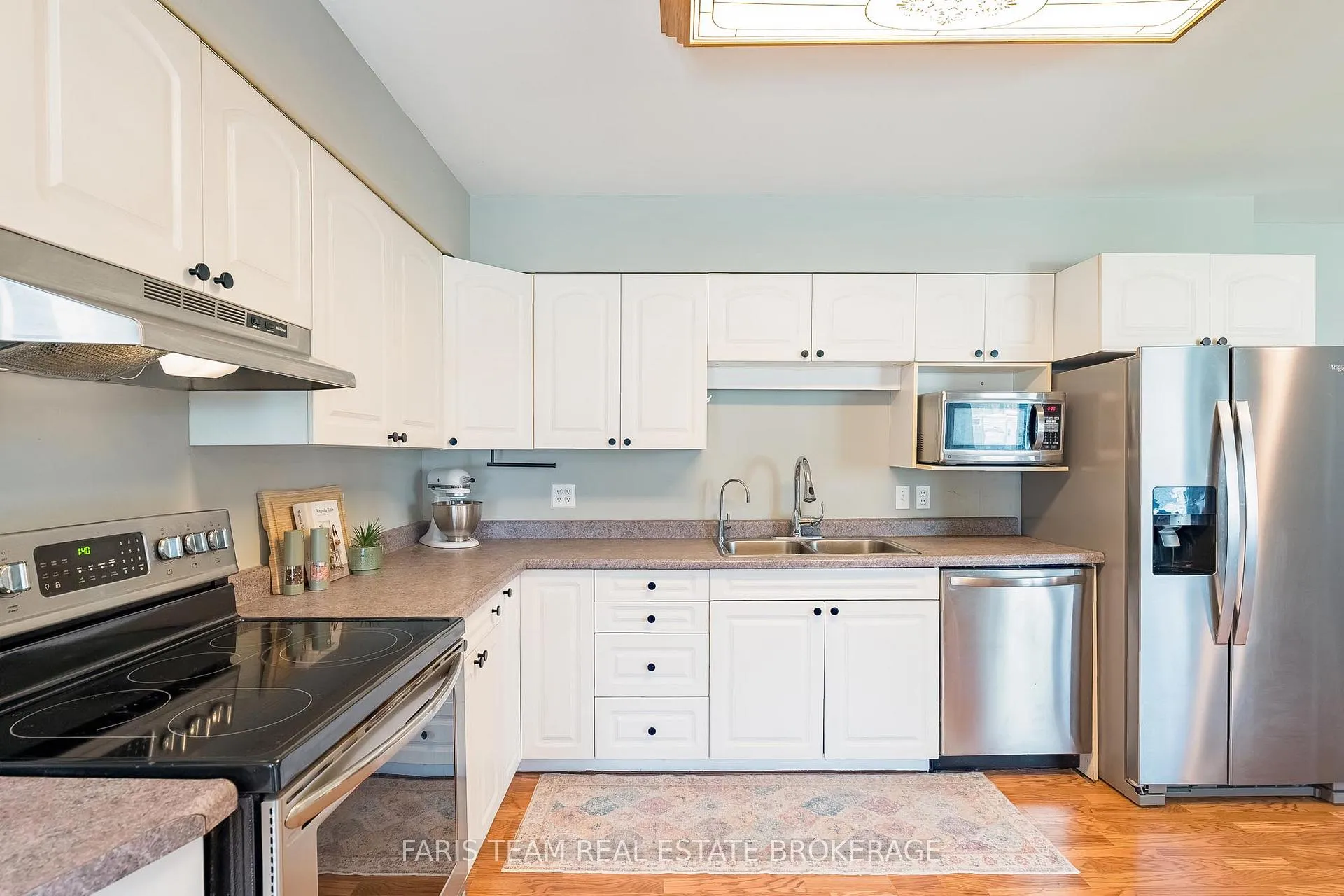 Photo 8 of 46 Hearthstone Drive, Tay, Rural Tay — HOMEH
