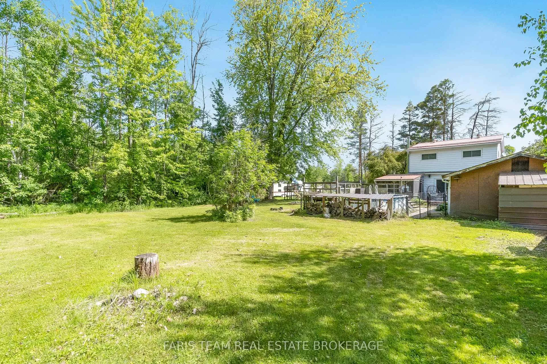 Photo 31 of 46 Hearthstone Drive, Tay, Rural Tay — HOMEH