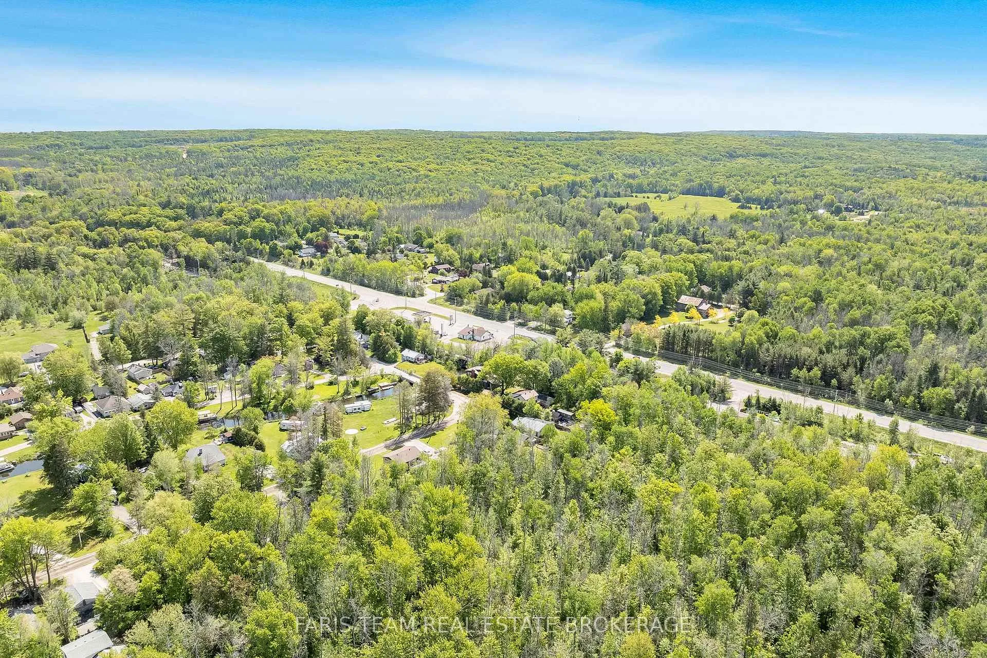 Photo 39 of 46 Hearthstone Drive, Tay, Rural Tay — HOMEH