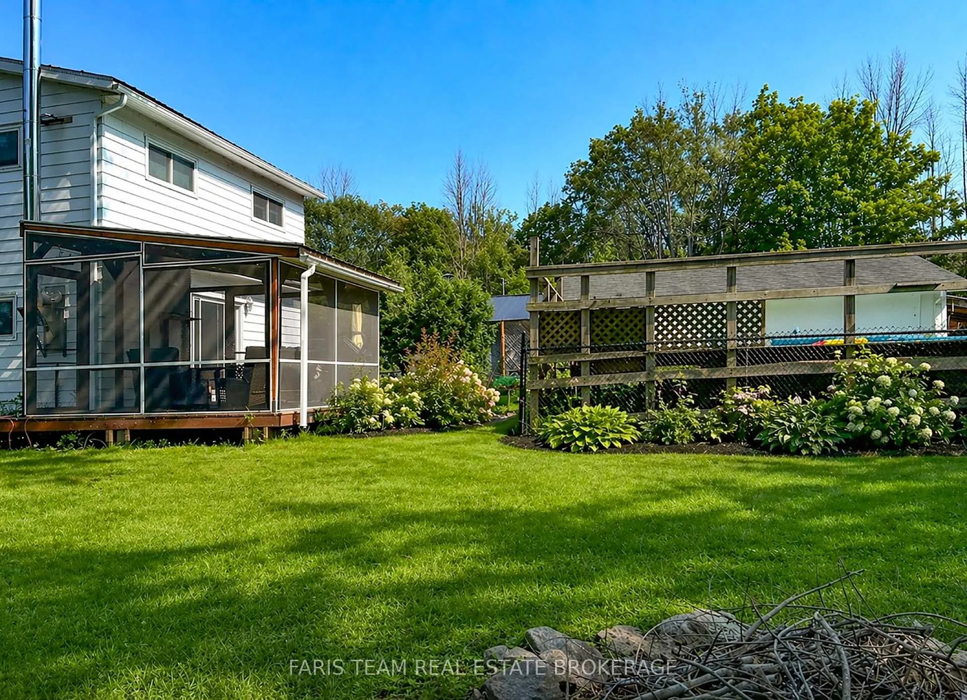 Photo 41 of 46 Hearthstone Drive, Tay, Rural Tay — HOMEH