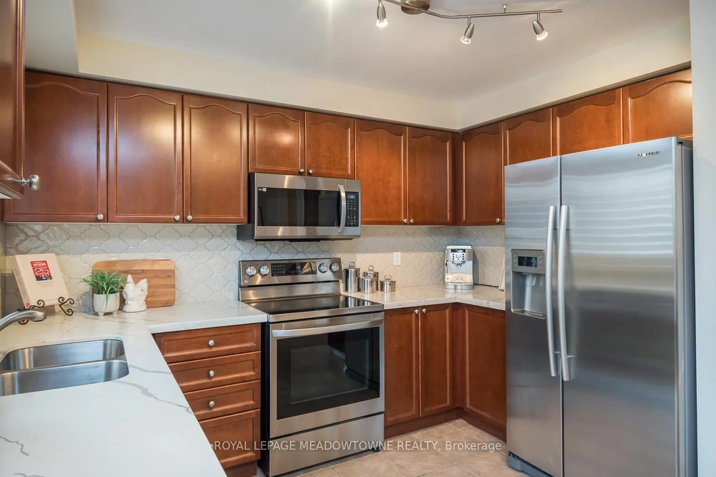Photo 15 of 292 Mcdougall Cross, Milton, Harrison — HOMEH