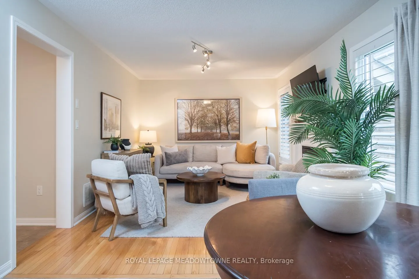 Photo 16 of 292 Mcdougall Cross, Milton, Harrison — HOMEH
