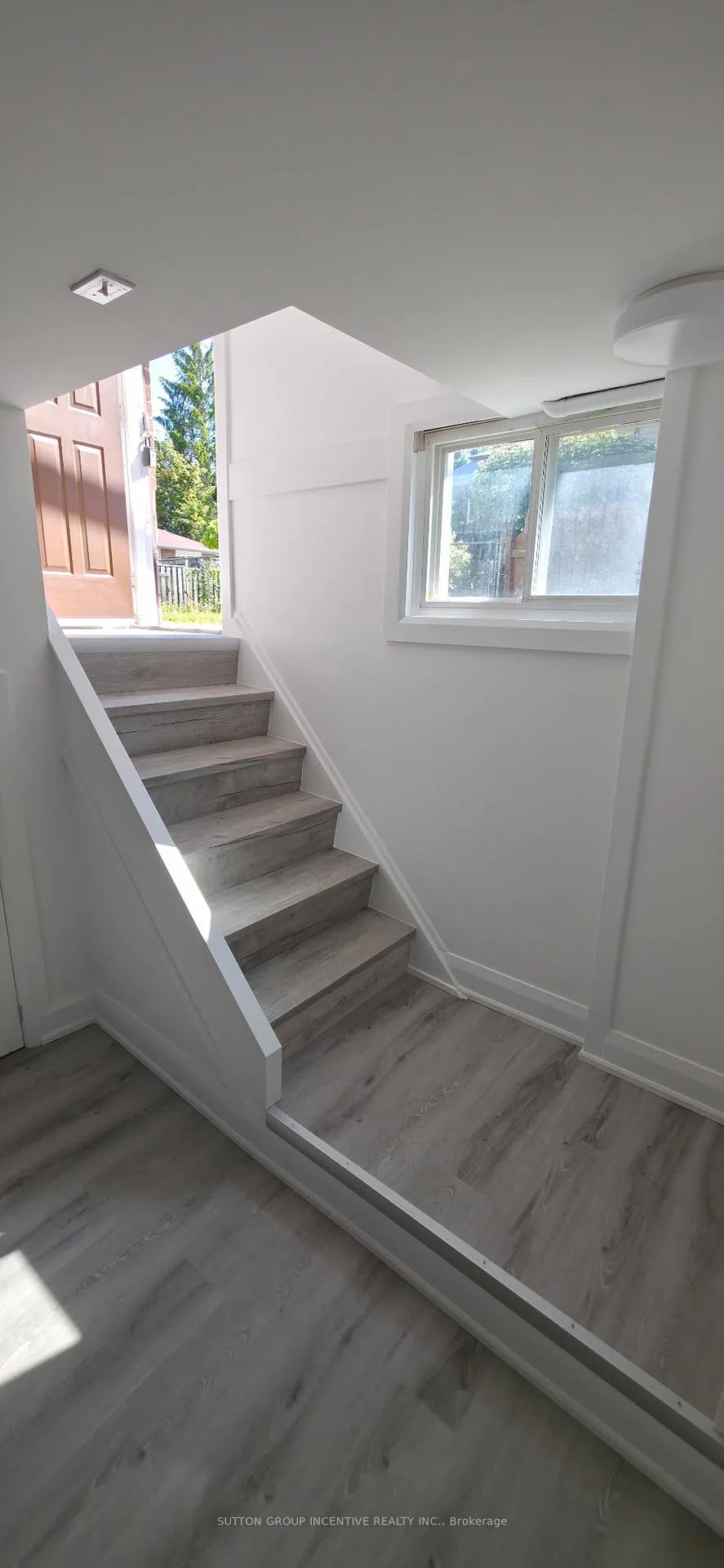 Photo 1 of Unit Lower Level, 149 Gunn Street, Barrie, Wellington — HOMEH