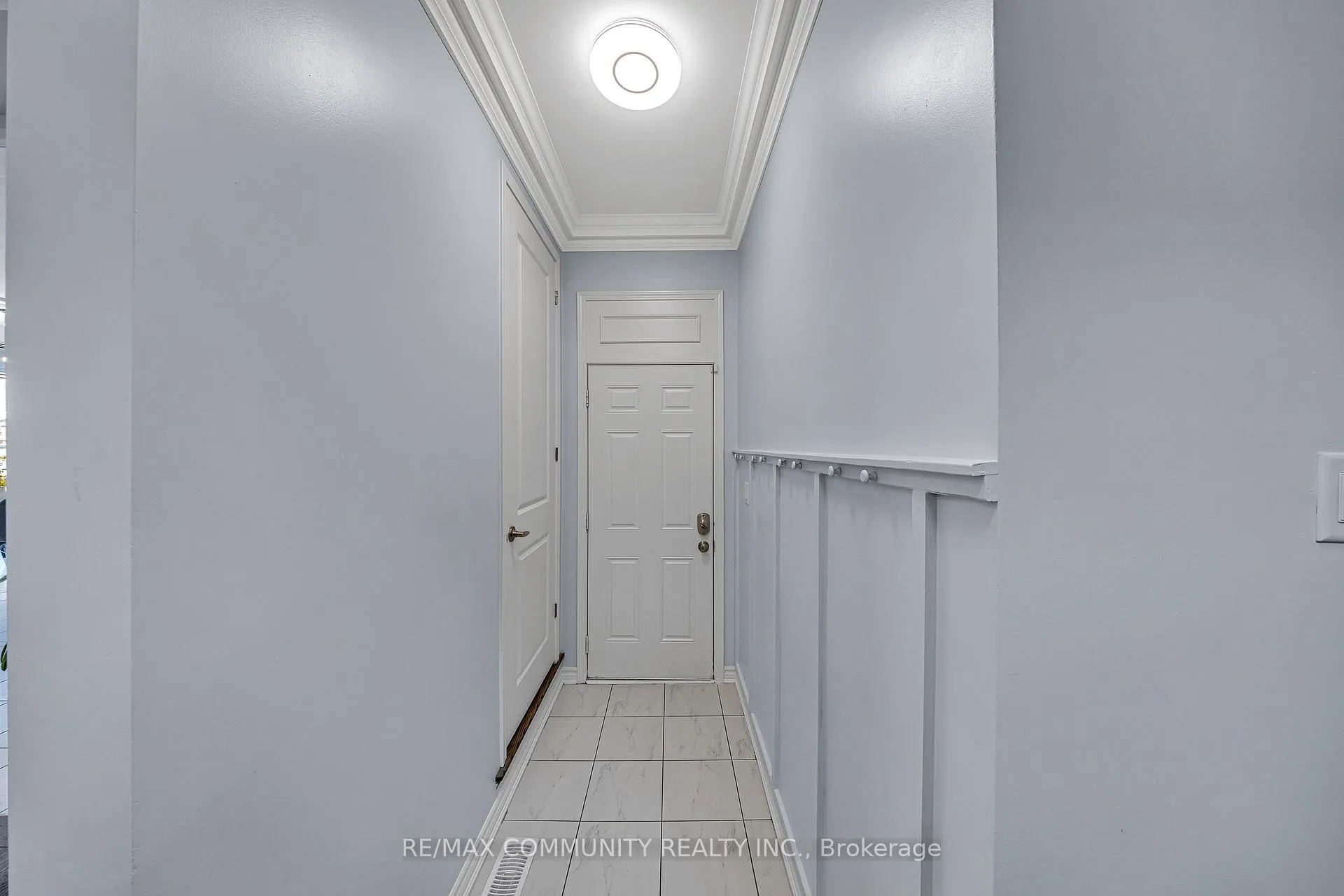 Photo 9 of 1055 Foxtail Crescent, Pickering, Rural Pickering — HOMEH