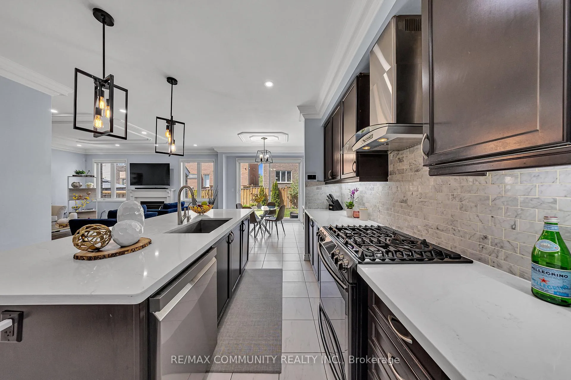 Photo 18 of 1055 Foxtail Crescent, Pickering, Rural Pickering — HOMEH