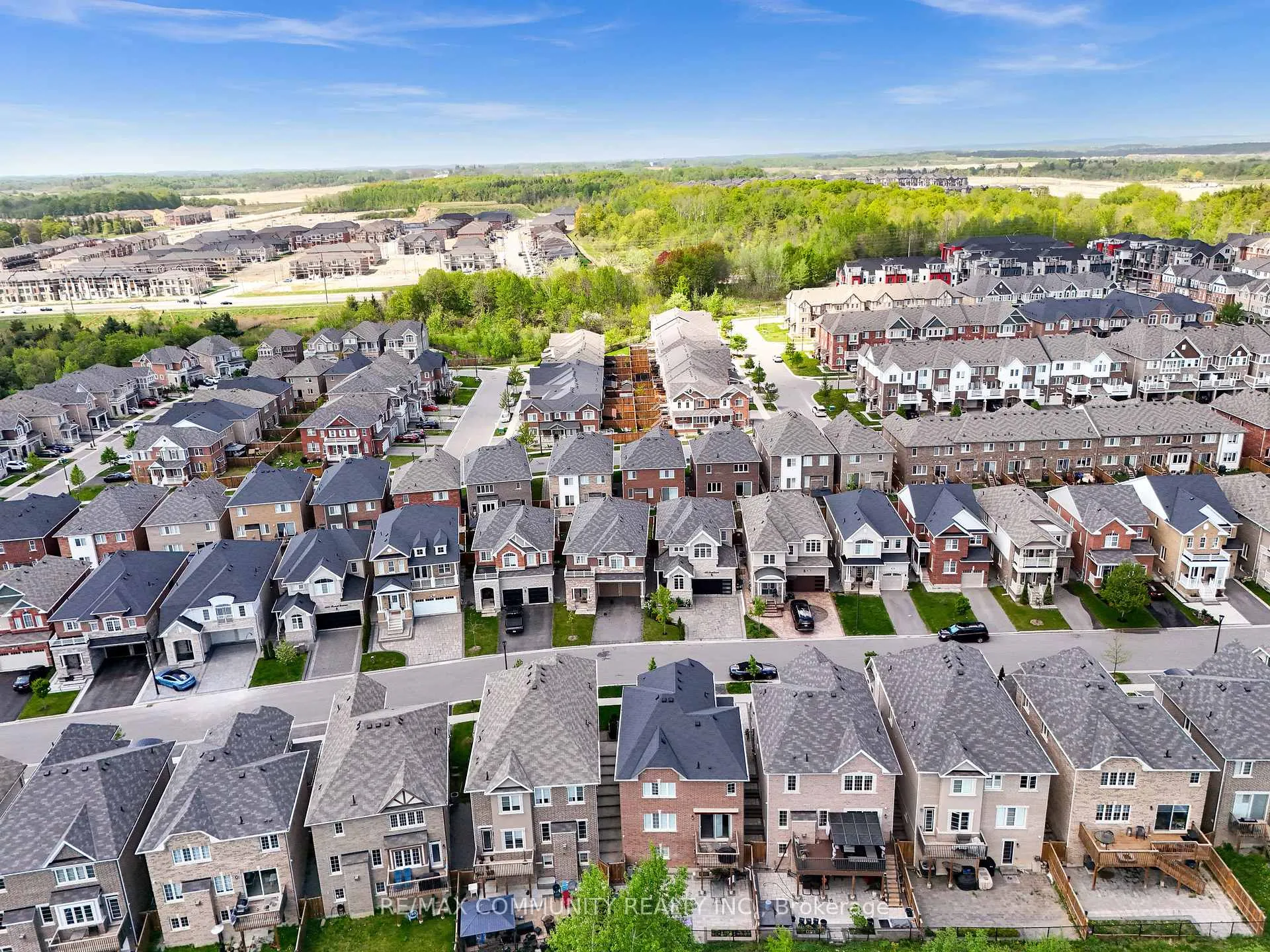 Photo 48 of 1055 Foxtail Crescent, Pickering, Rural Pickering — HOMEH